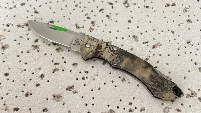BUCK 283 Nano Bantam Lockback Plain Blade Folding Pocket Knife 4.75”Open Camo