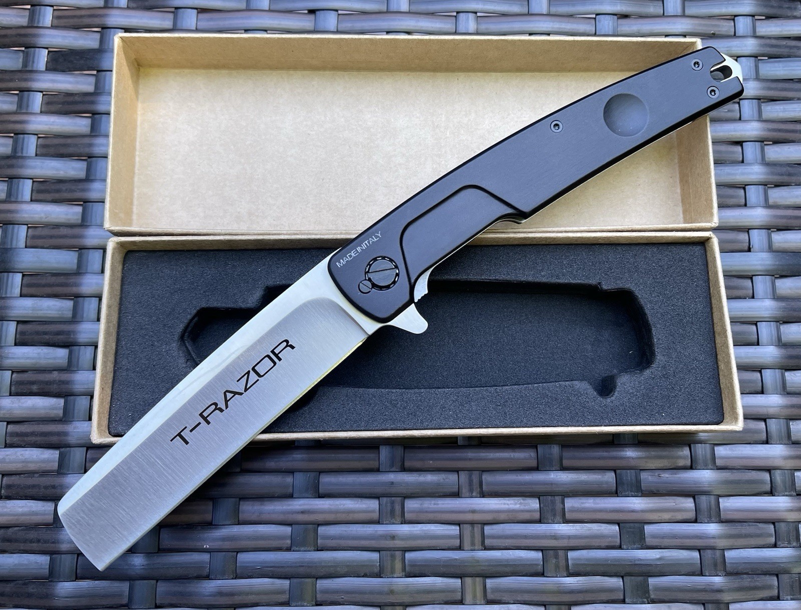 Extrema Ratio T Razor Folding Knife 3.75\