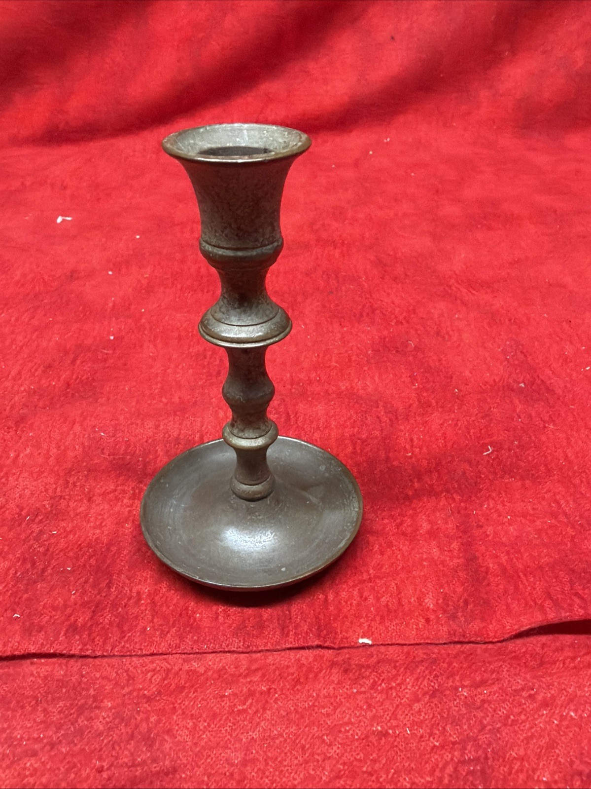 VINTAGE BRASS CANDLESTICK HOLDER FLARED BASE TURNED BALUSTER (w4)