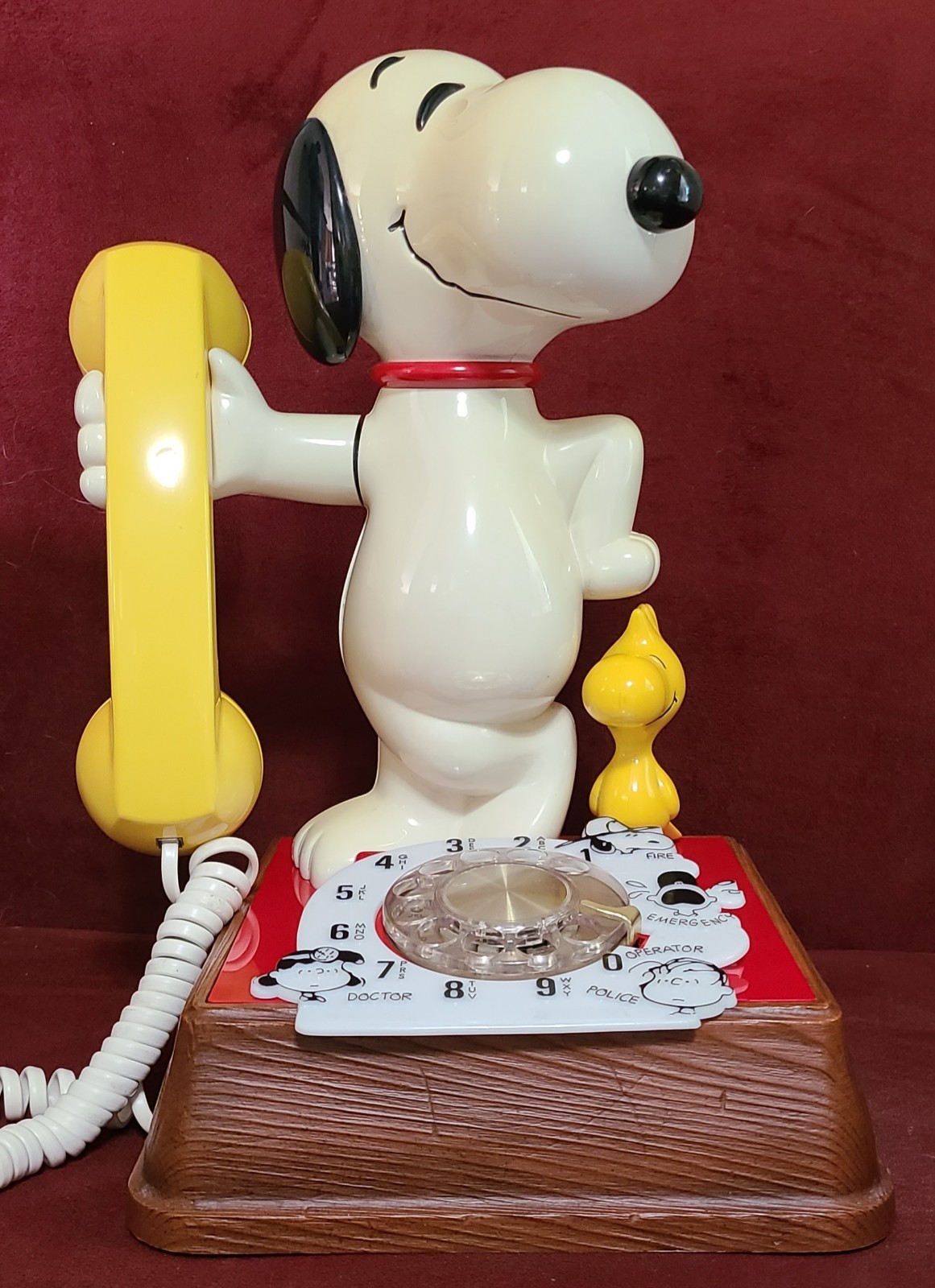 Vintage 1976 Snoopy & Woodstock Retro Peanuts Rotary Landline Phone