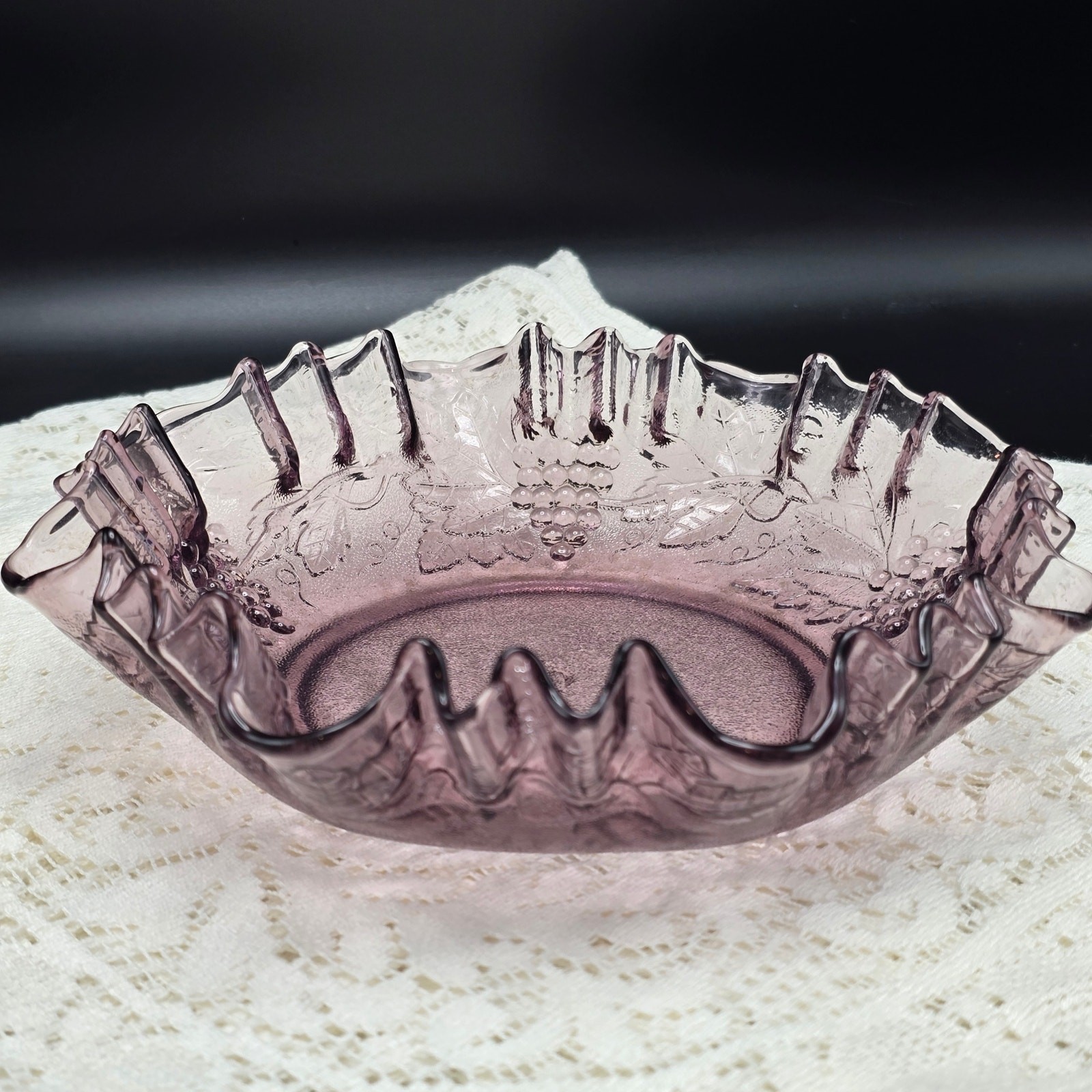 Vintage imperial glass candy dish grape motif light purple beautiful piece