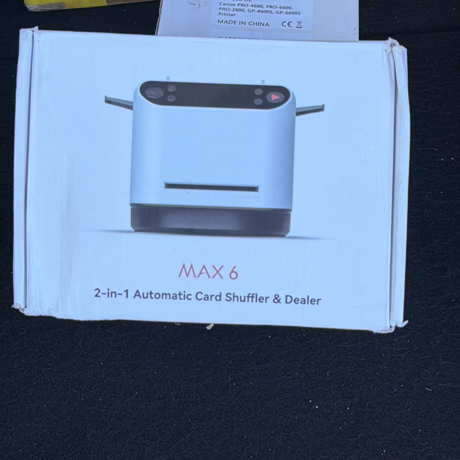 Max 6 2-in-1 Automatic Card Shuffler and Dealer 8 remotes EUC
