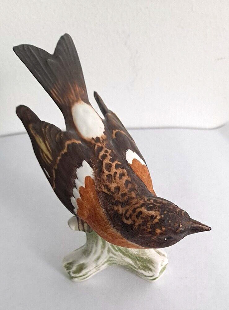 Original Goebel Brambling Bird porcelain Figurine w/Branch, \'67 W. Germany EXCL