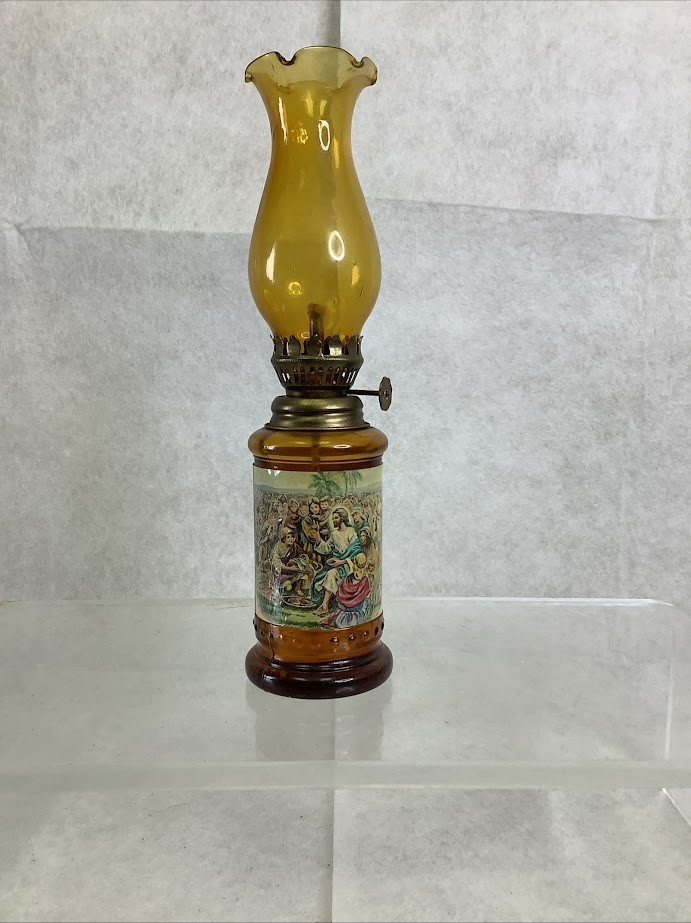 Wonderouse Miracle Kerosene Lamp Jesus Feeding the Multitude Chapstick Co. 1977