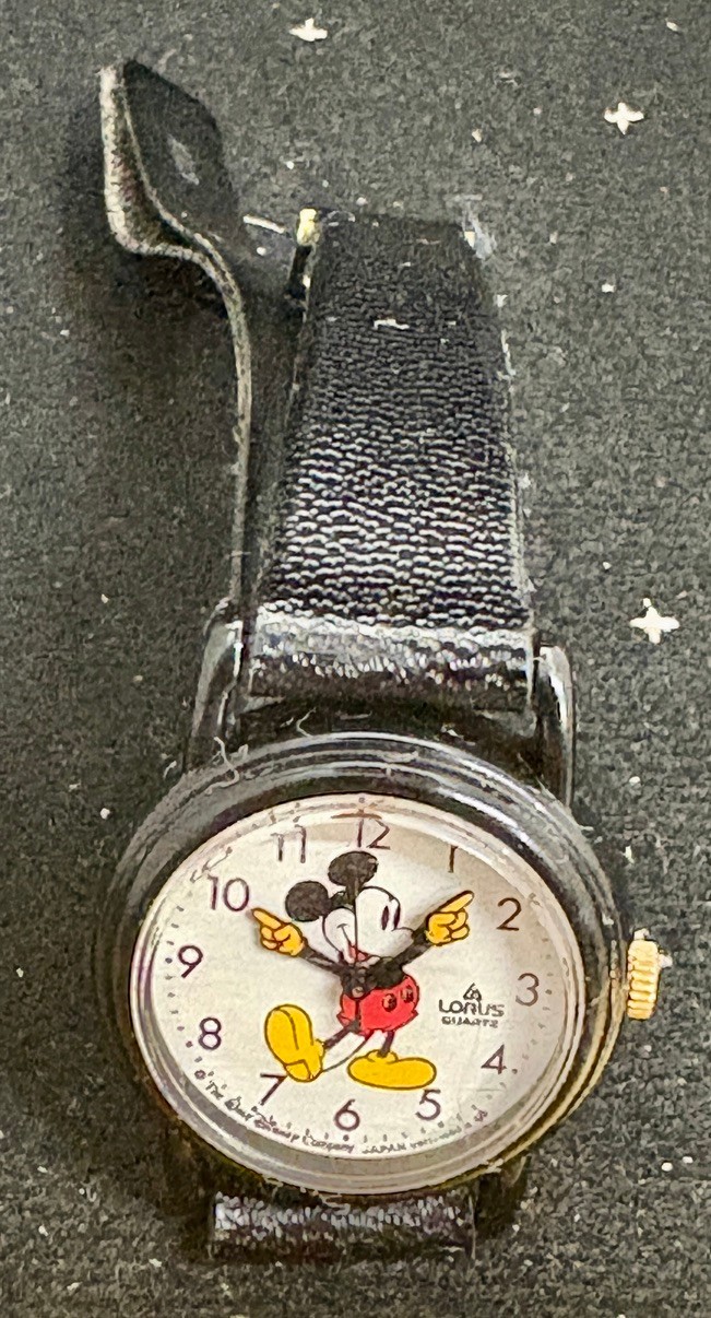 VTG Lorus Quartz Mickey Mouse Wrist Watch W/Black Band Needs Battery Untested