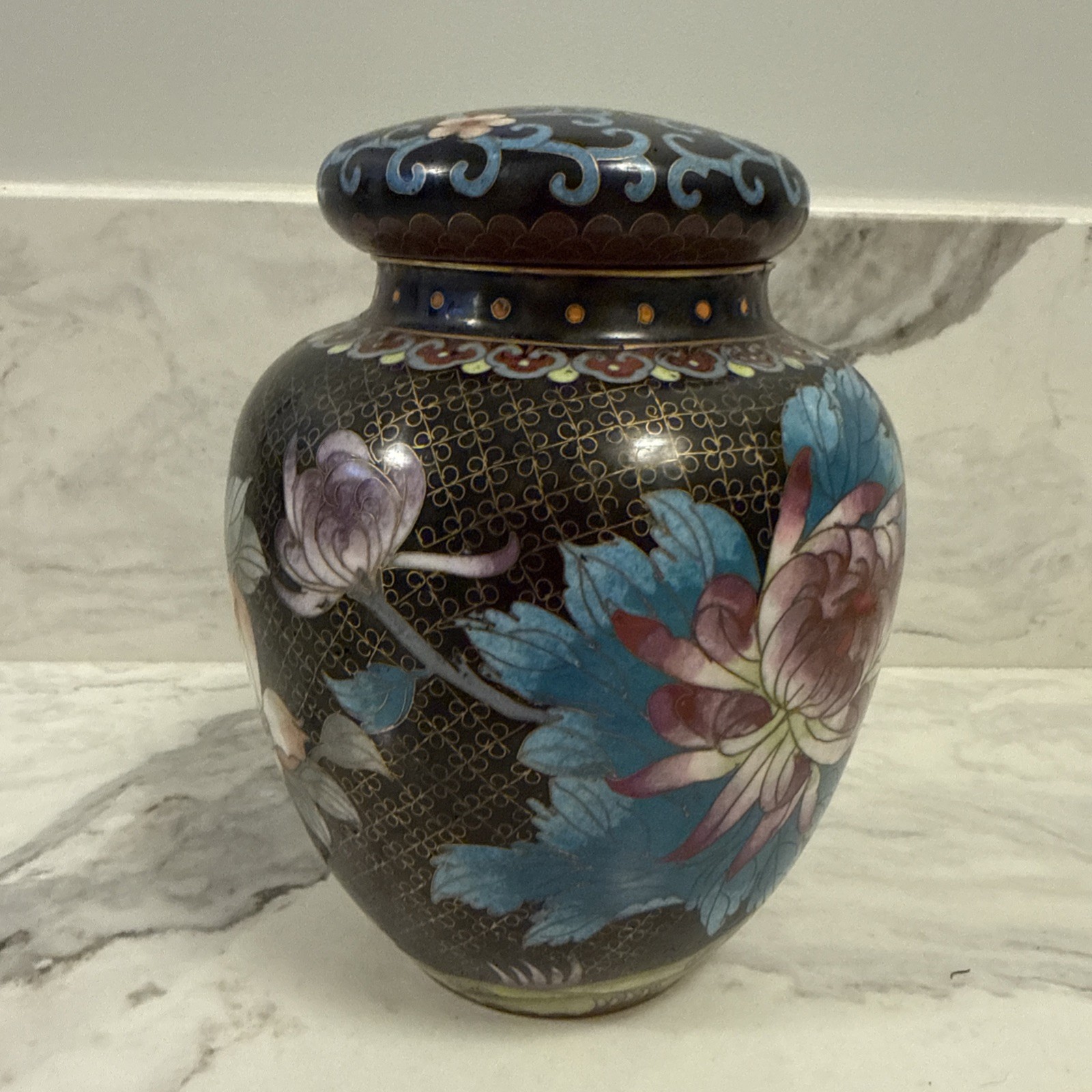 Vintage Chinese Fine Black Cloisonne Hand Made Black Ginger Jar 7” Tall