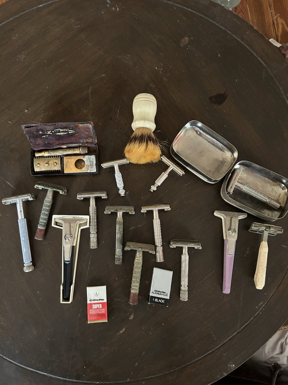Vintage Lot Of 14 Safety Razors 13 Gillette, 1 GEM Featherweight