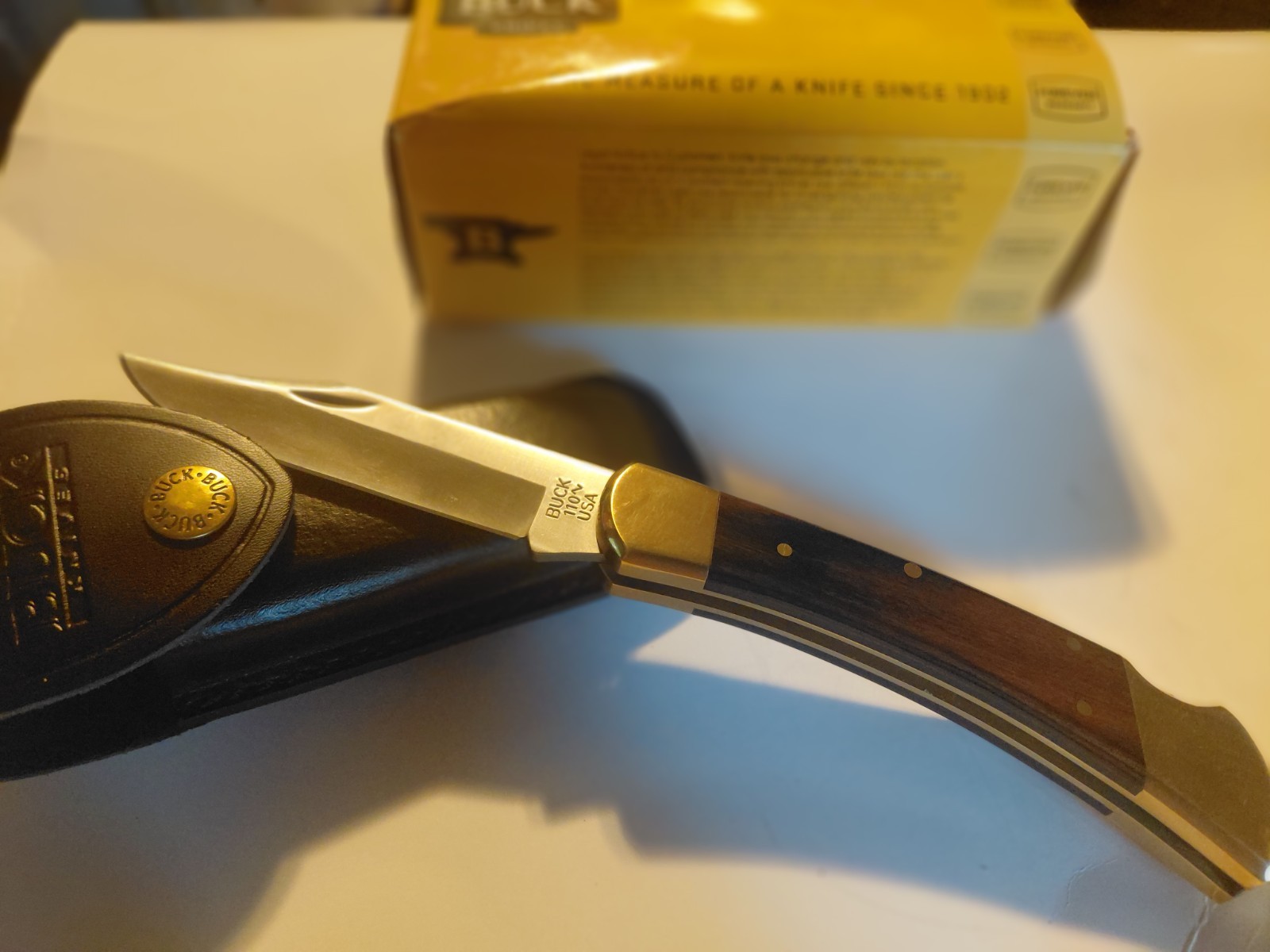 Buck 110 Folding Pocketknife Wood Handle Gold Lockback w/ Sheath & Box