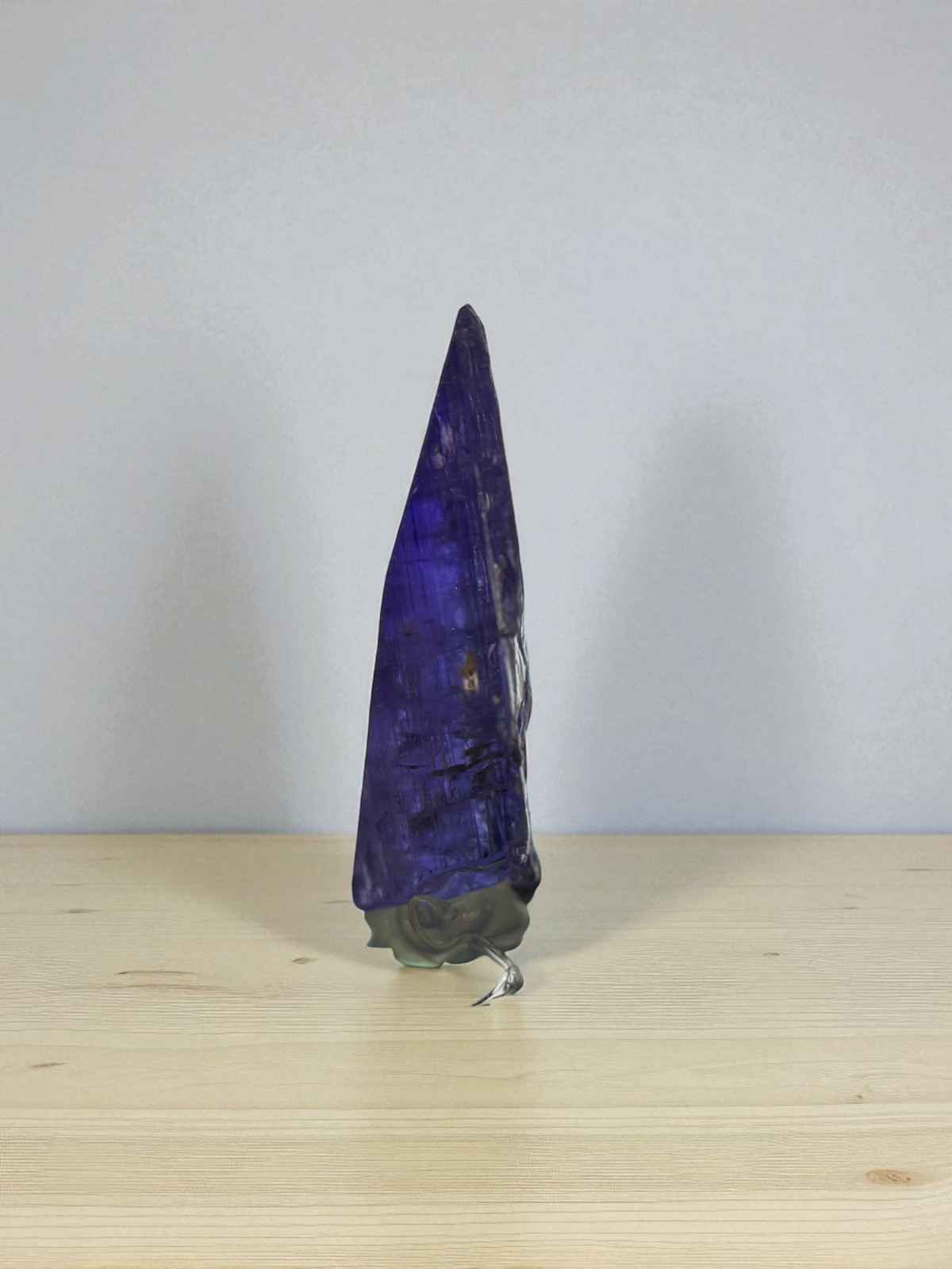 Fine Pleochroic Unheated Natural Tanzanite Crystal Rough Gemstone 14.58 Carats