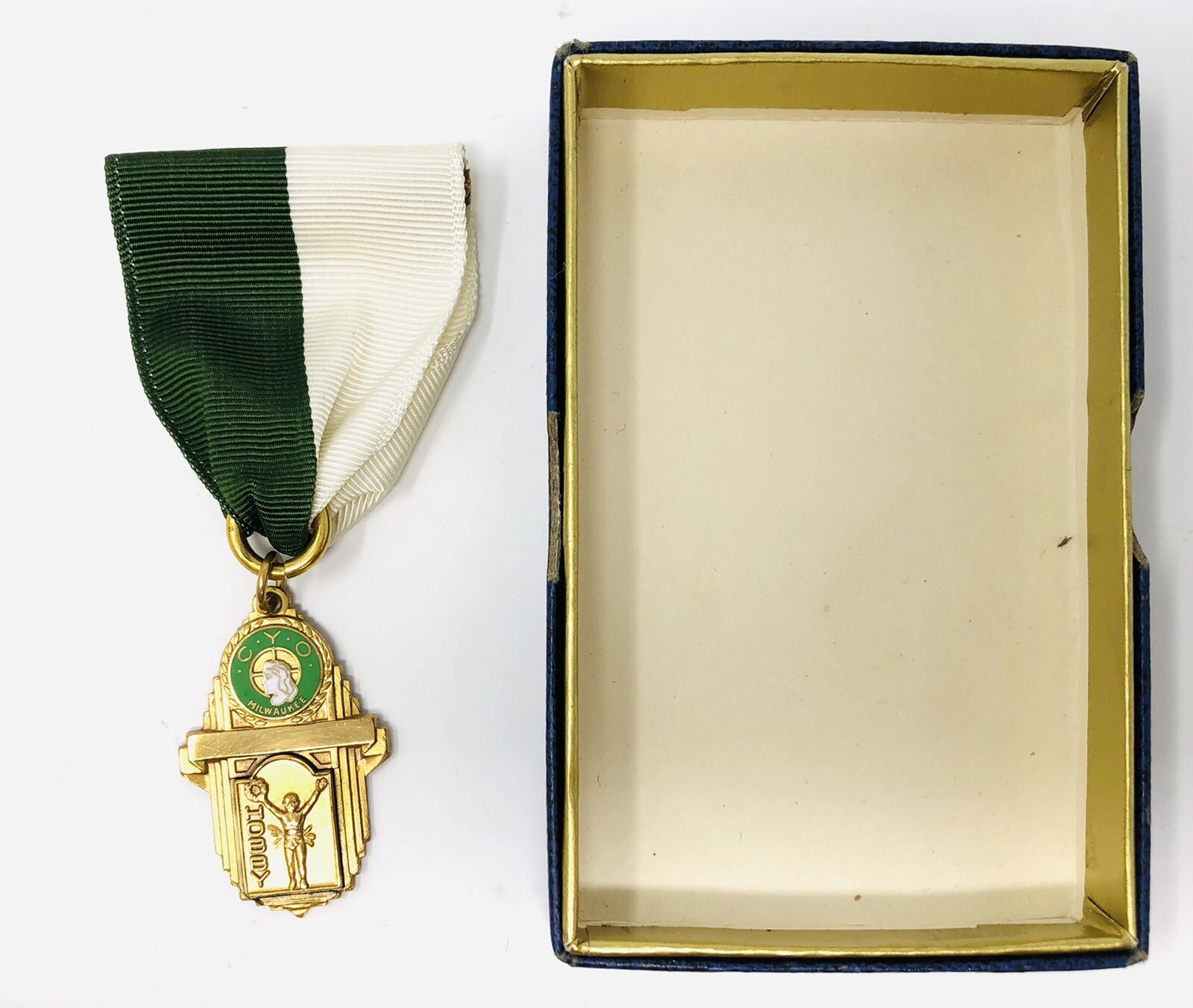 Vintage CYO Catholic Youth Organization Hobby Medal Milwaukee 1951 EH22