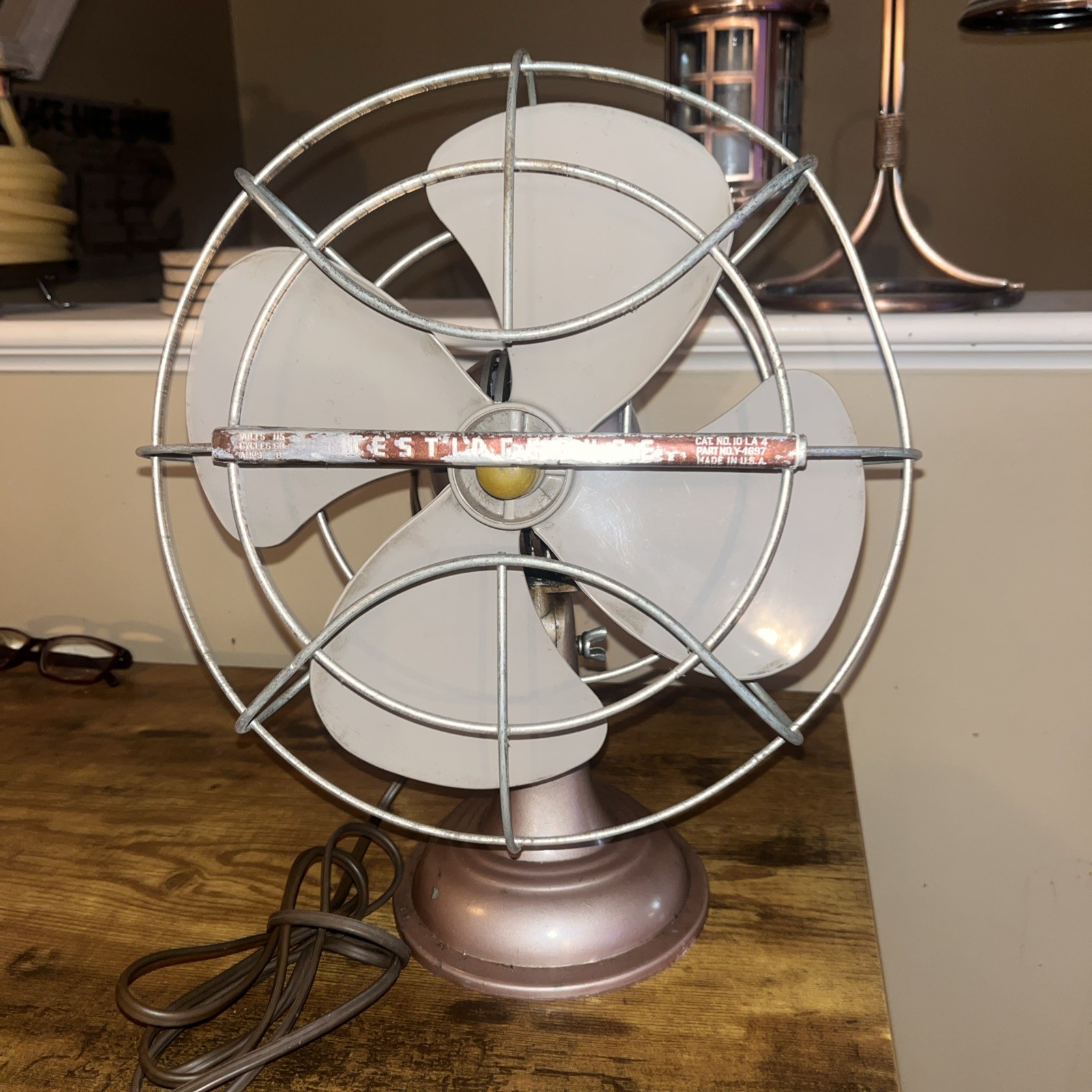 Vintage Westinghouse No 10 LA 4, Y-4697, 10 Inch Oscillating Fan - READ Vintage Westinghouse No 10 LA 4, Y-4697, 10 Inch Oscillating Fan - READ