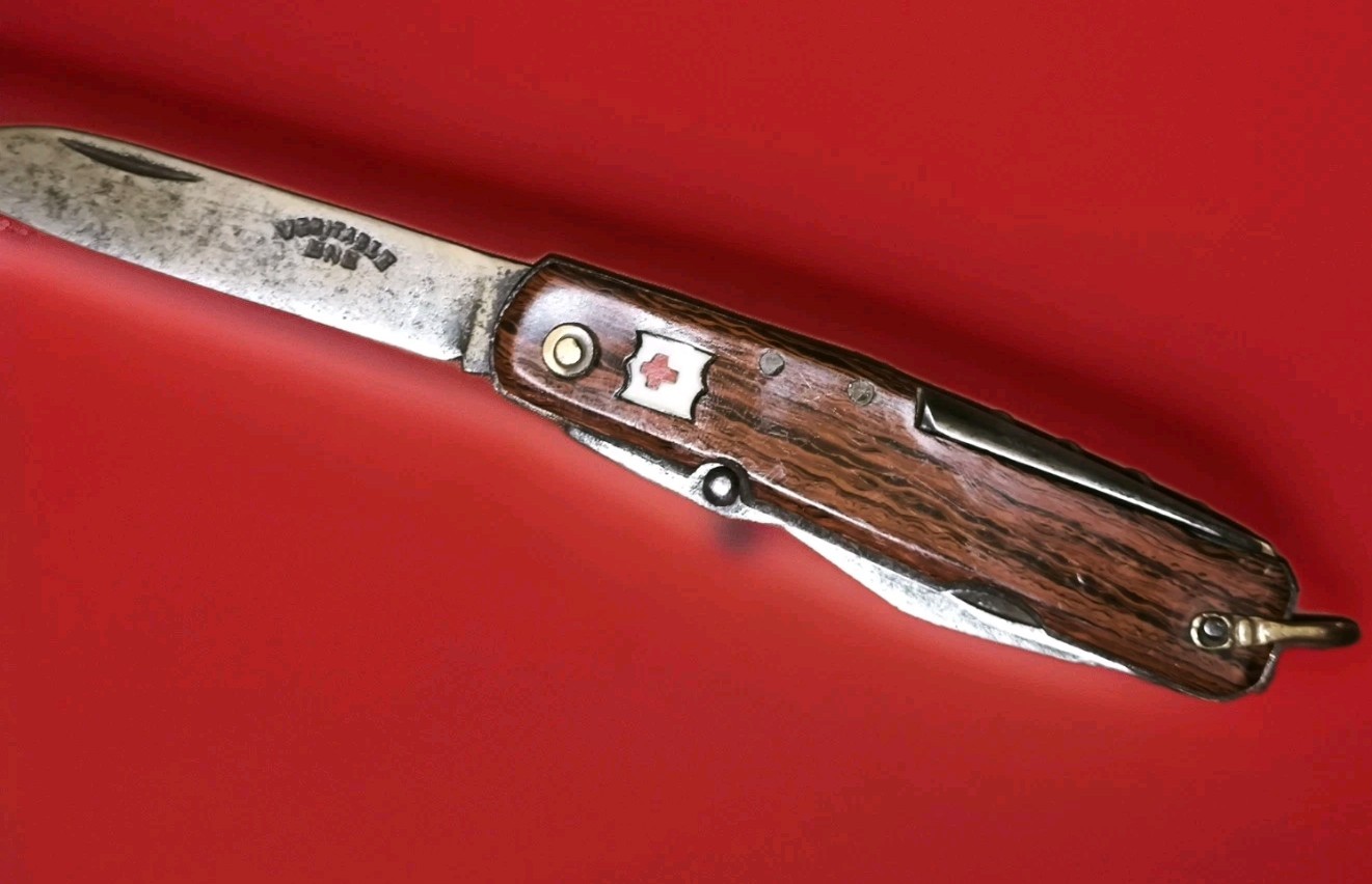 Vintage Pradel 6-Piece Advertising Multifunctional Poket Knife Colletable  