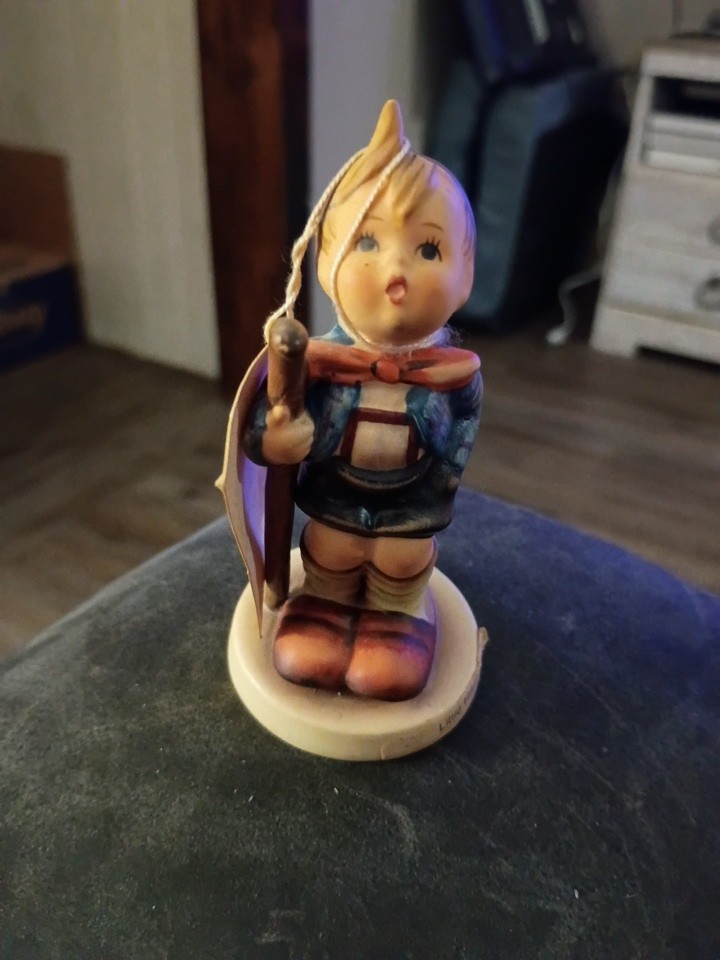 Goebel Hummel Figurine Little Hiker 16 2/0 Boy With Stick 4\