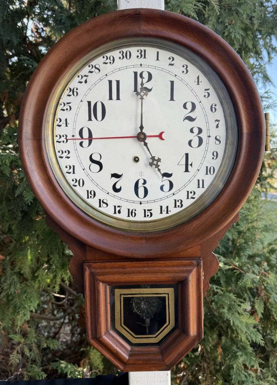 Antique C 1909 Ingraham DEW DROP Short Drop Calendar Wall Clock - SEE VIDEO