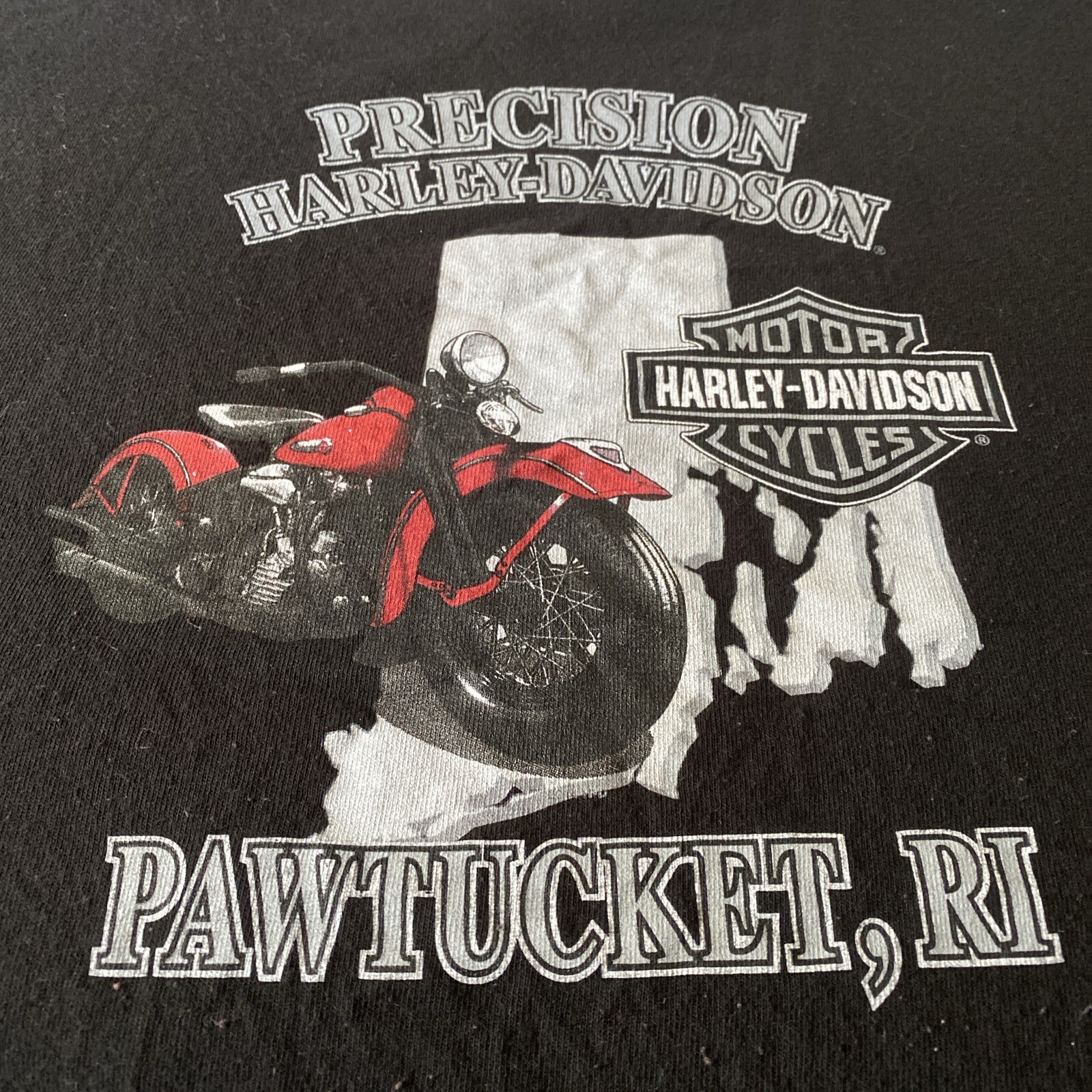 Harley-Davidson T Shirt Pawtucket  RI  Black Size 2XL / XXL  Made in USA Cotton