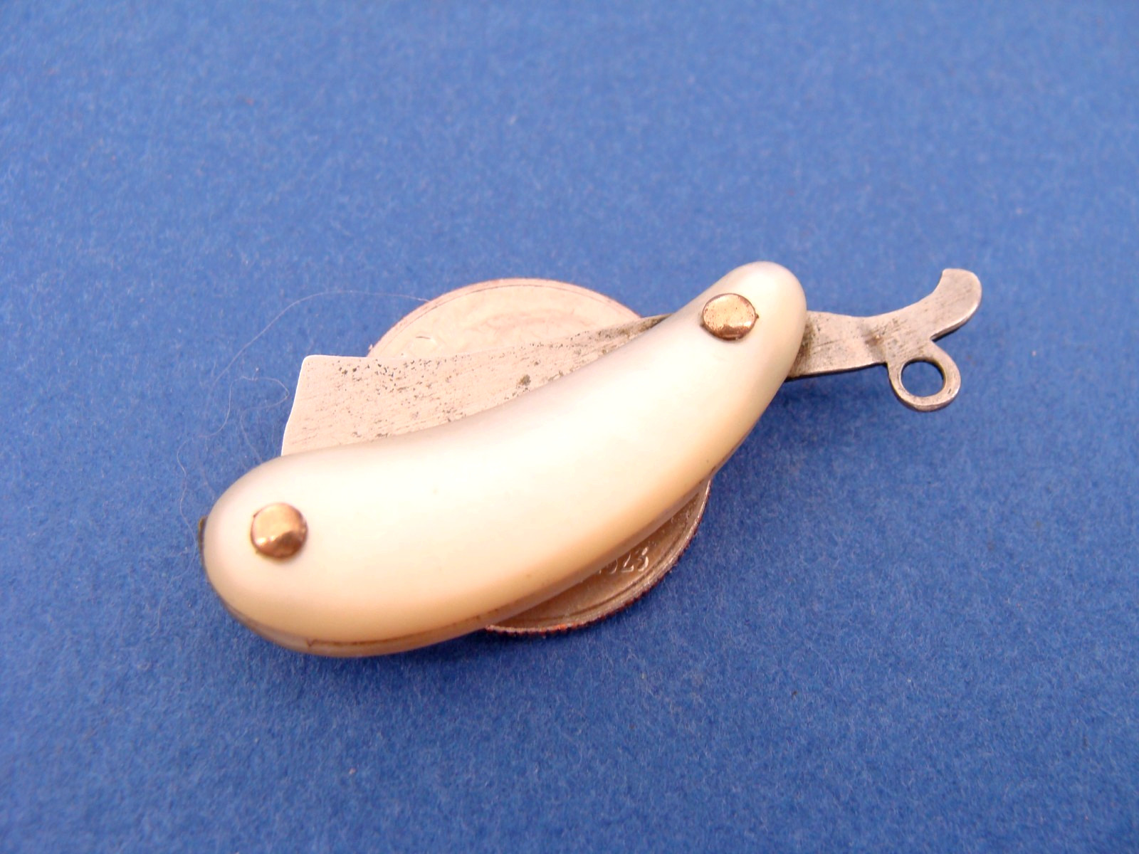 ANTIQUE HANDMADE ITALIAN FRENCH MINI PEARL CLASP POCKET KNIFE STRAIGHT RAZOR FOB