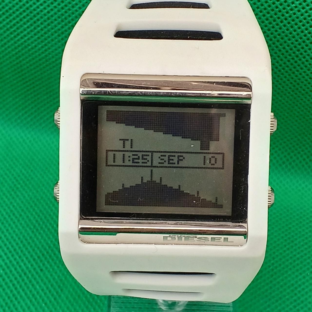 Diesel DZ-7224 Quartz Watch 50m WR Stainless Steel Case Rubber Band