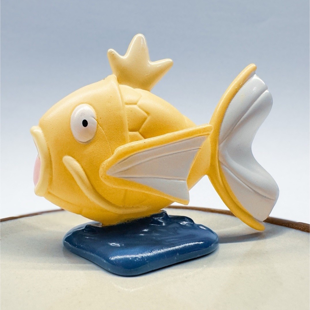 Pokémon Shiny Magikarp Plastic Figurine Tomy 1st Gen Figure
