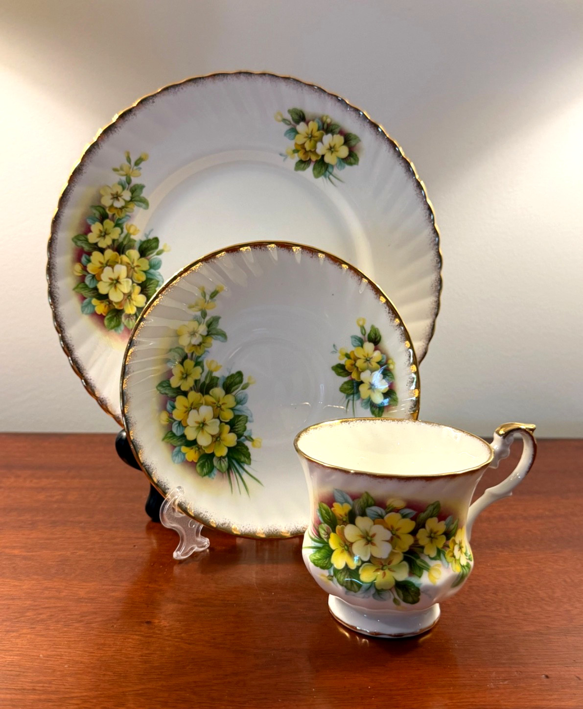 Vintage Clifton Bone China 3 Piece Lunch Plate Teacup & Saucer Yellow Primrose