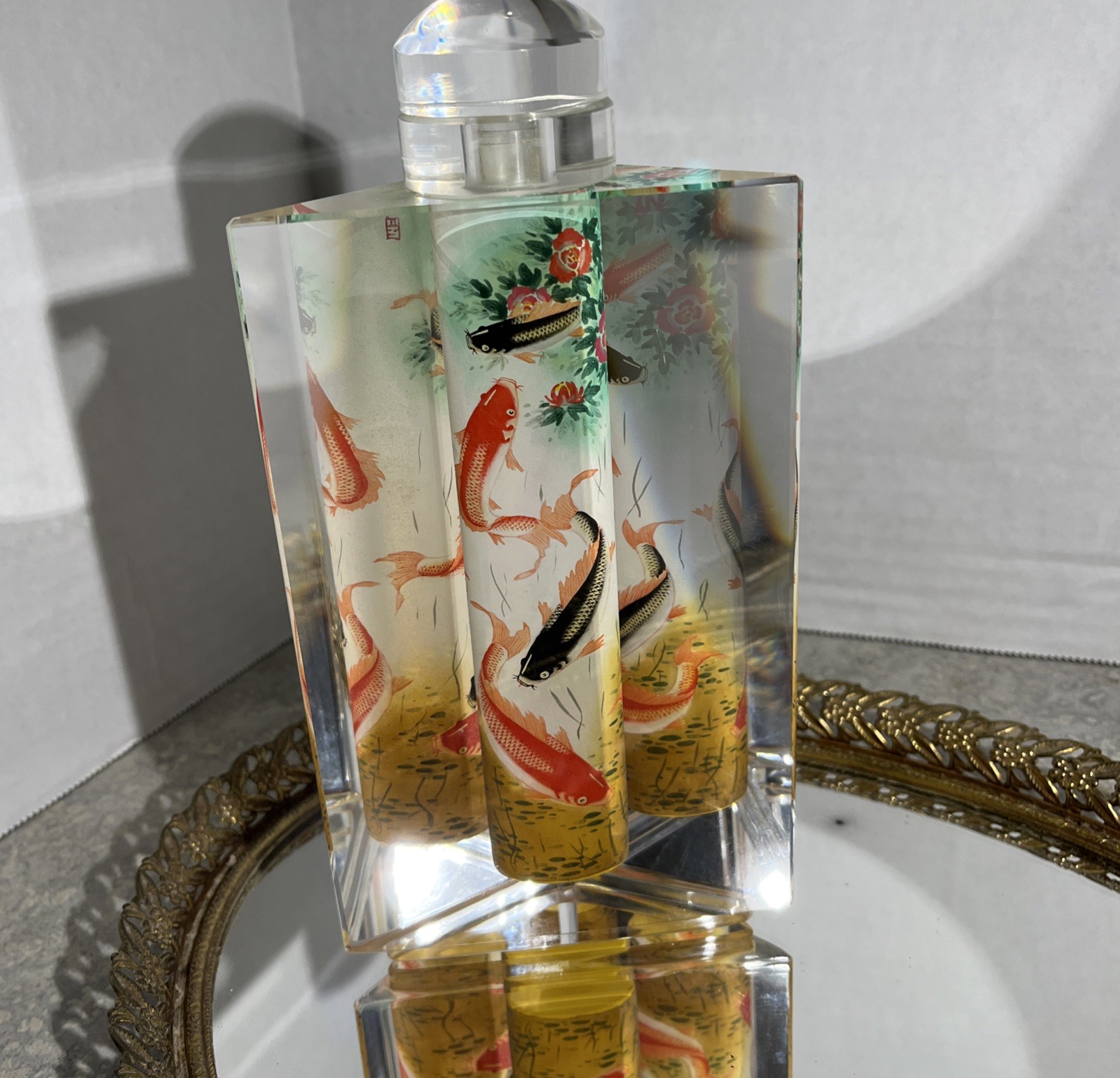 Vintage Chinese Reverse Painted Snuff Bottle With Beautiful Scenes 8”tall-404