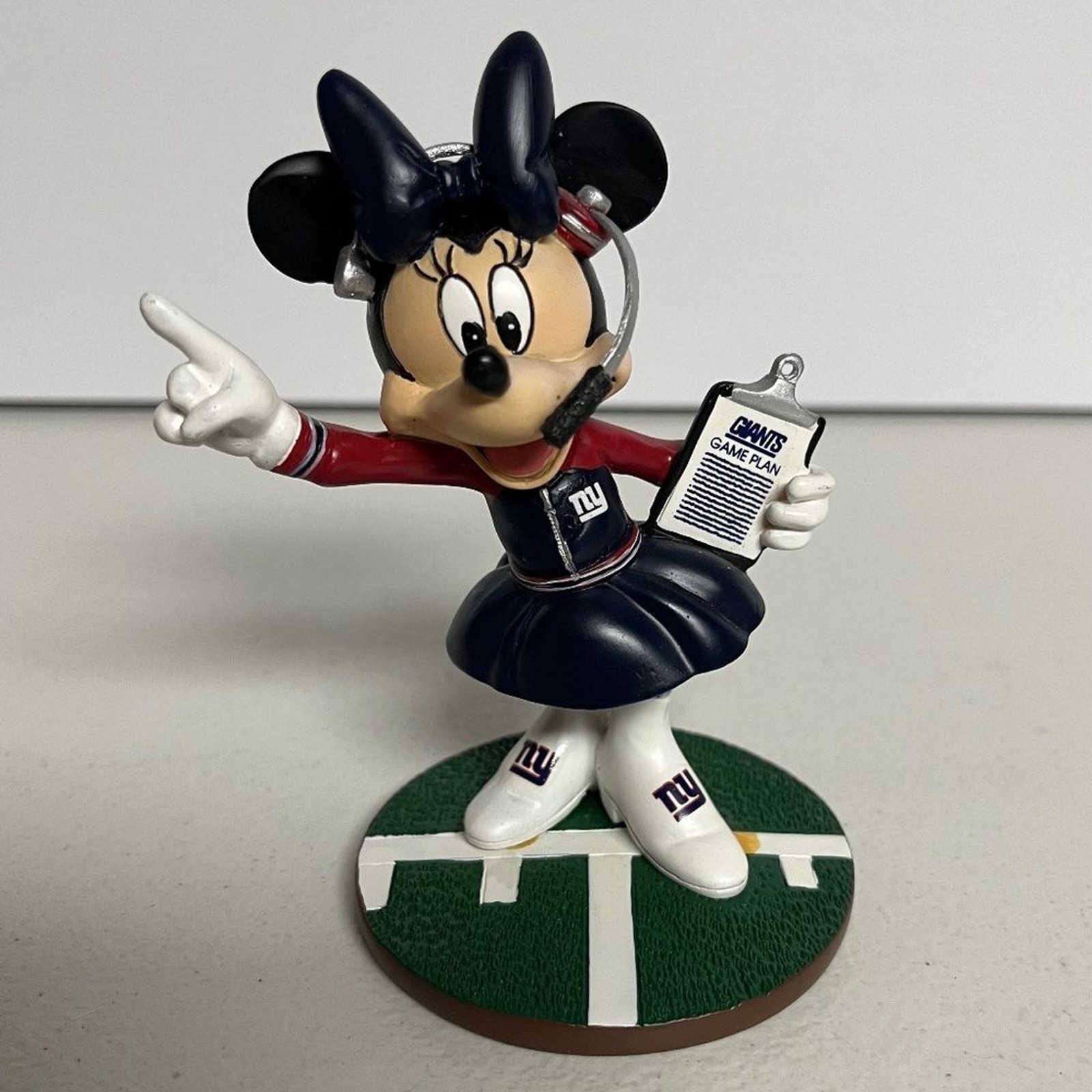 Hamilton Collection New York Giants Minnie Mouse Figure Collectible Rare New NY Hamilton Collection New York Giants Minnie Mouse Figure Collectible Rare New NY