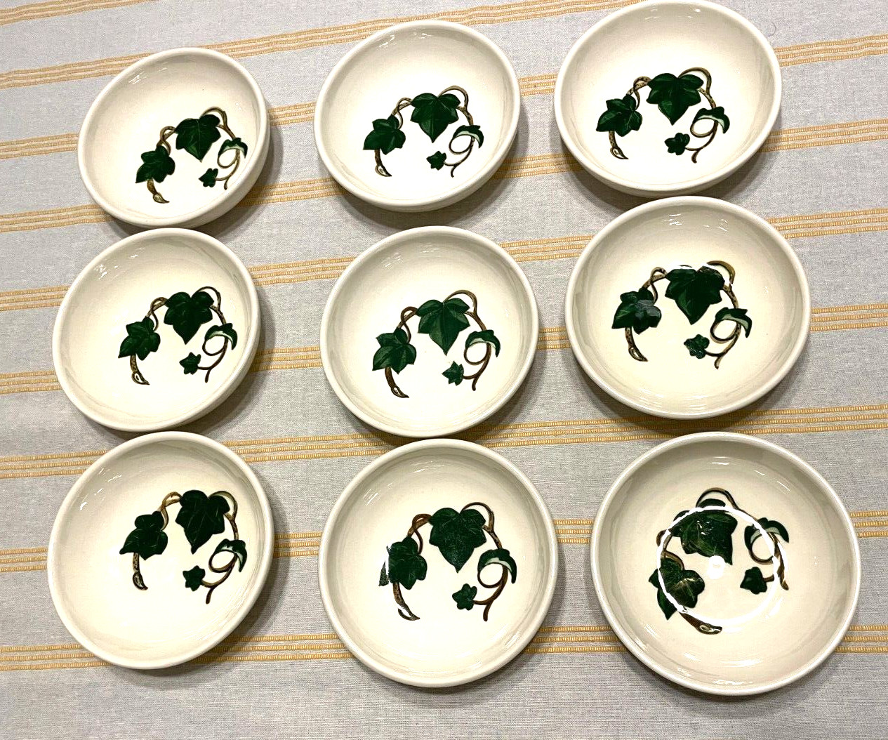 VTG Metlox Poppytrail California Ivy Soup Cereal Dessert Bowls 5.5