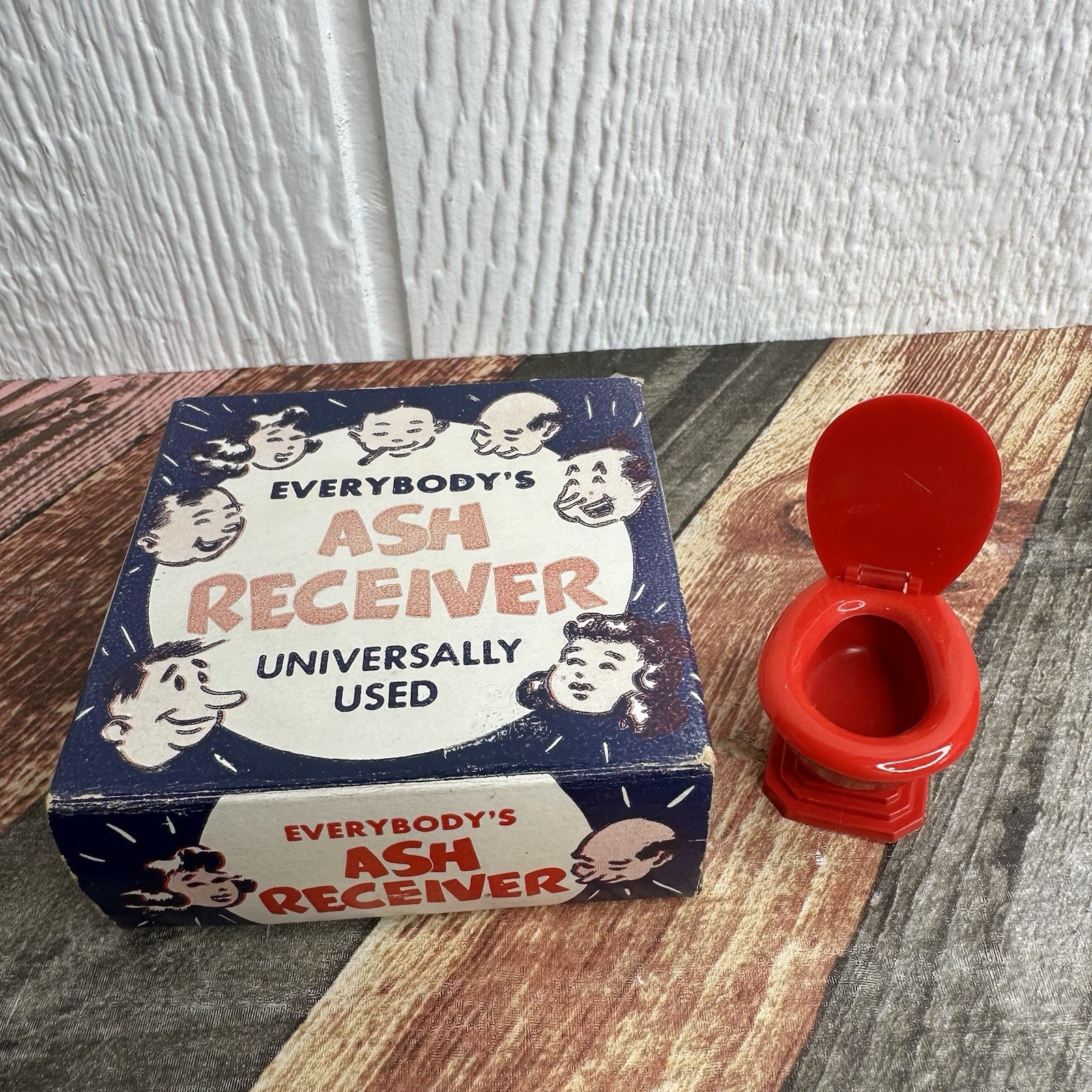 Original Box 1949 EVERYBODY\'S ASH RECEIVER Toilet Shape Souvenir Ashtray Original Box 1949 EVERYBODY\'S ASH RECEIVER Toilet Shape Souvenir Ashtray