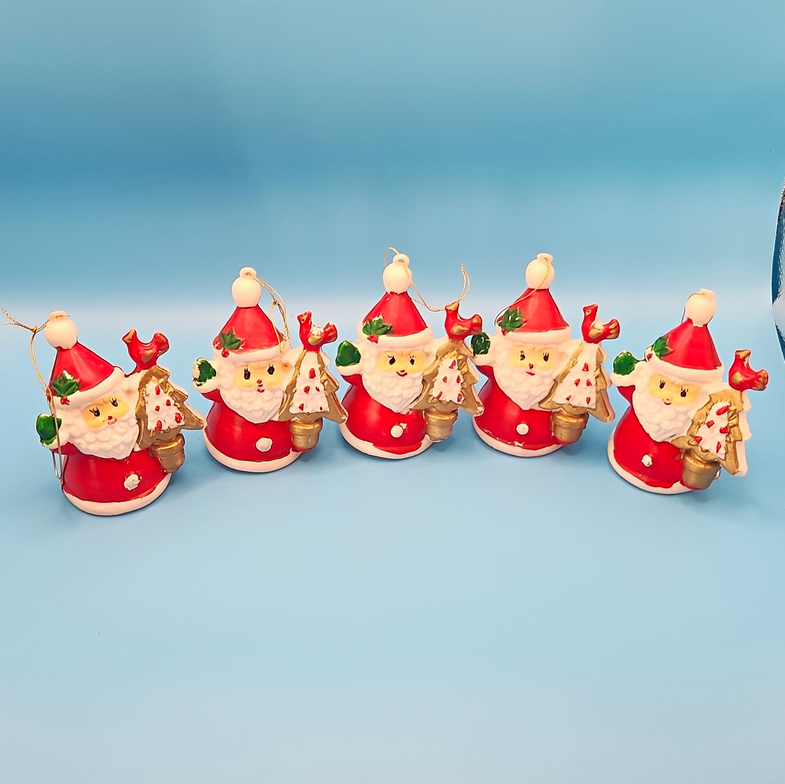 Vintage 1969's Blow Mold Plastic Santa's Set Of 5 , 3 Inches Tall 2 Inches Wide Vintage 1969's Blow Mold Plastic Santa's Set Of 5 , 3 Inches Tall 2 Inches Wide