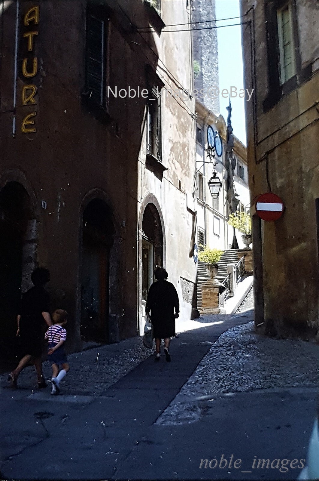 1967 Street Scene Monument Women Child Spoleto Italy Kodachrome 35mm Color Slide