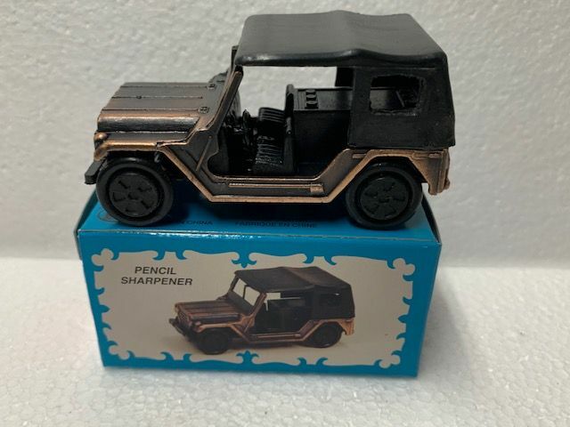 ARMY JEEP BRONZE DIE CAST METAL COLLECTIBLE PENCIL SHARPENER NEW / BOX 