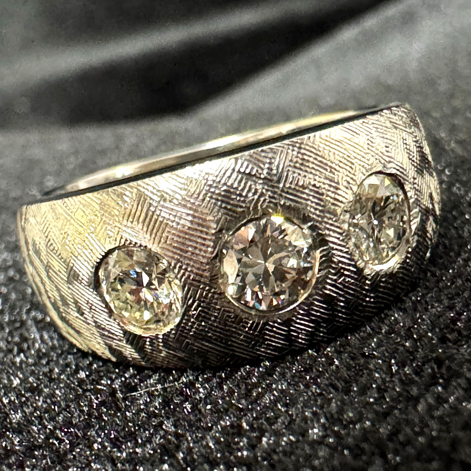 14K WHITE GOLD - FLORENTINE FINISH OLD EUROPEAN DIAMOND (.78ct) RING # 7.75 14K WHITE GOLD - FLORENTINE FINISH OLD EUROPEAN DIAMOND (.78ct) RING # 7.75