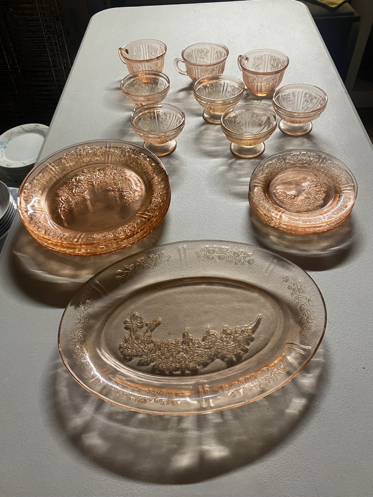 Sharon Cabbage Rose Pink, Depression Glass Dinnerware Set 1935-39 Sharon Cabbage Rose Pink, Depression Glass Dinnerware Set 1935-39