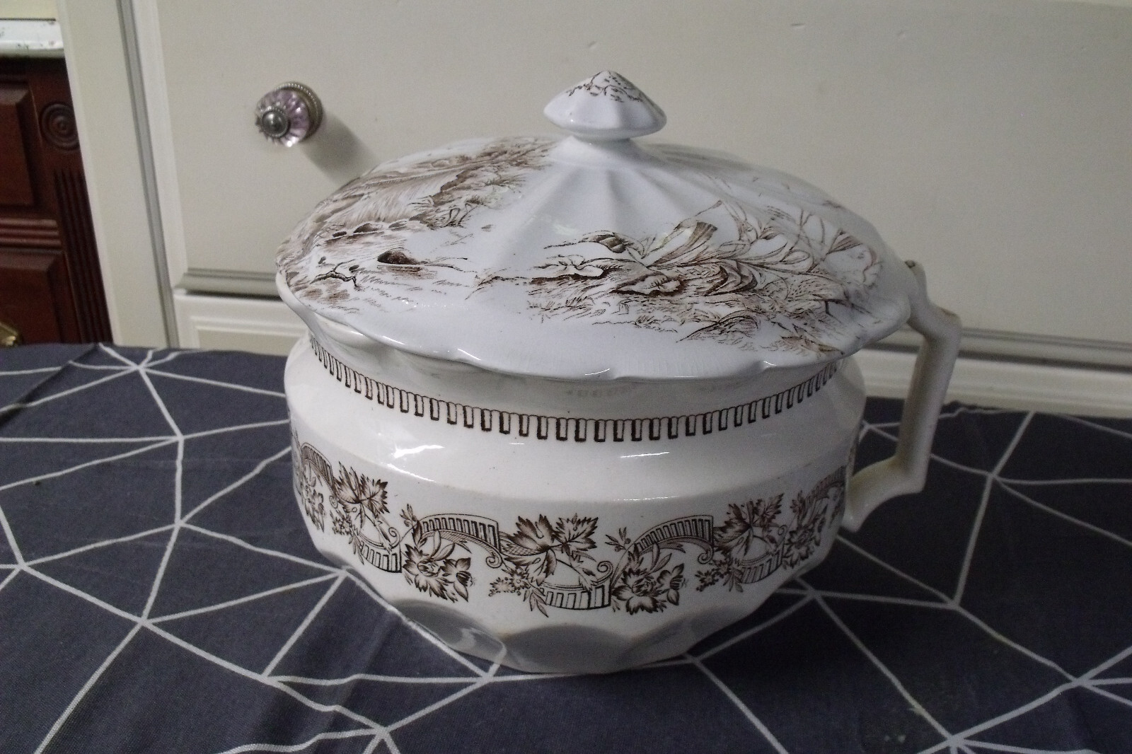 ANTIQUE VICTORIAN J.H. DAVIS 'CASCADE' BROWN TRANSFERWARE IRONSTONE CHAMBER POT