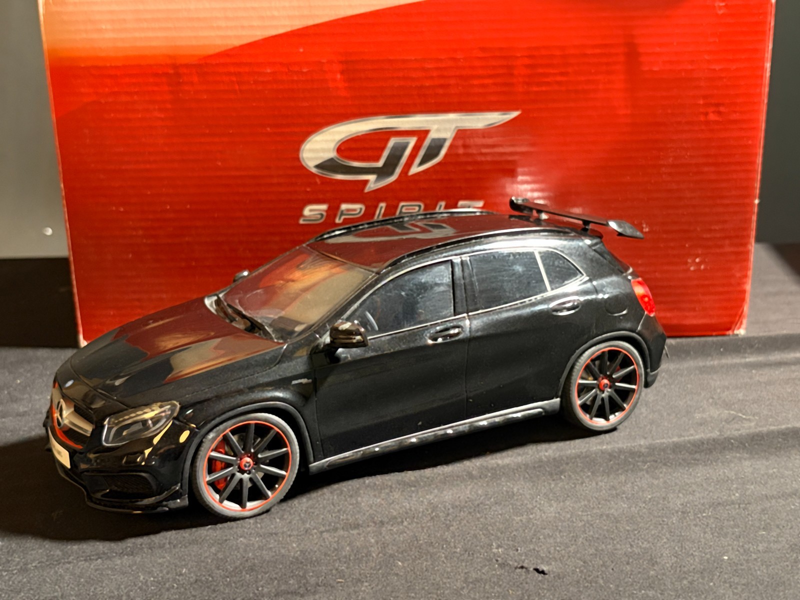 GT Spirit 1/18 Mercedes-Benz AMG GLA 45 - Black