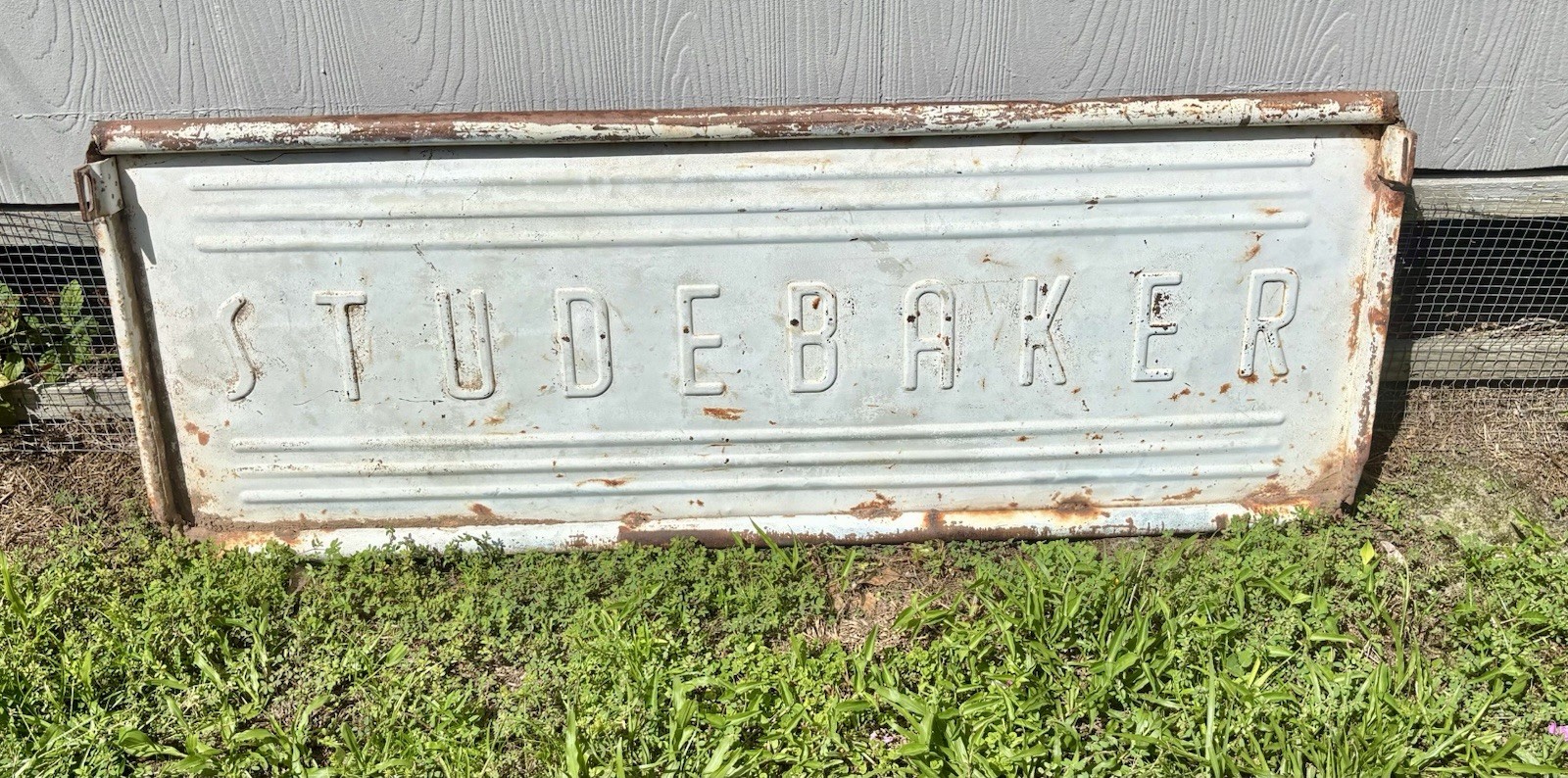 1948 1953 Studebaker R Series Truck Narrow Tailgate C Cab Embossed Steel 48/51W