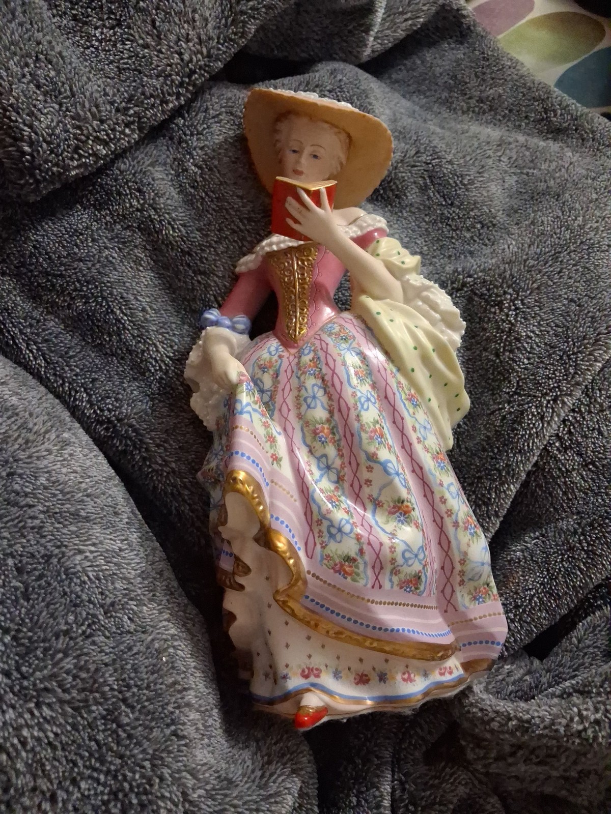 Franklin Victoria & Albert Museum Porcelain Lady Diana Figurine 1988 Franklin Victoria & Albert Museum Porcelain Lady Diana Figurine 1988