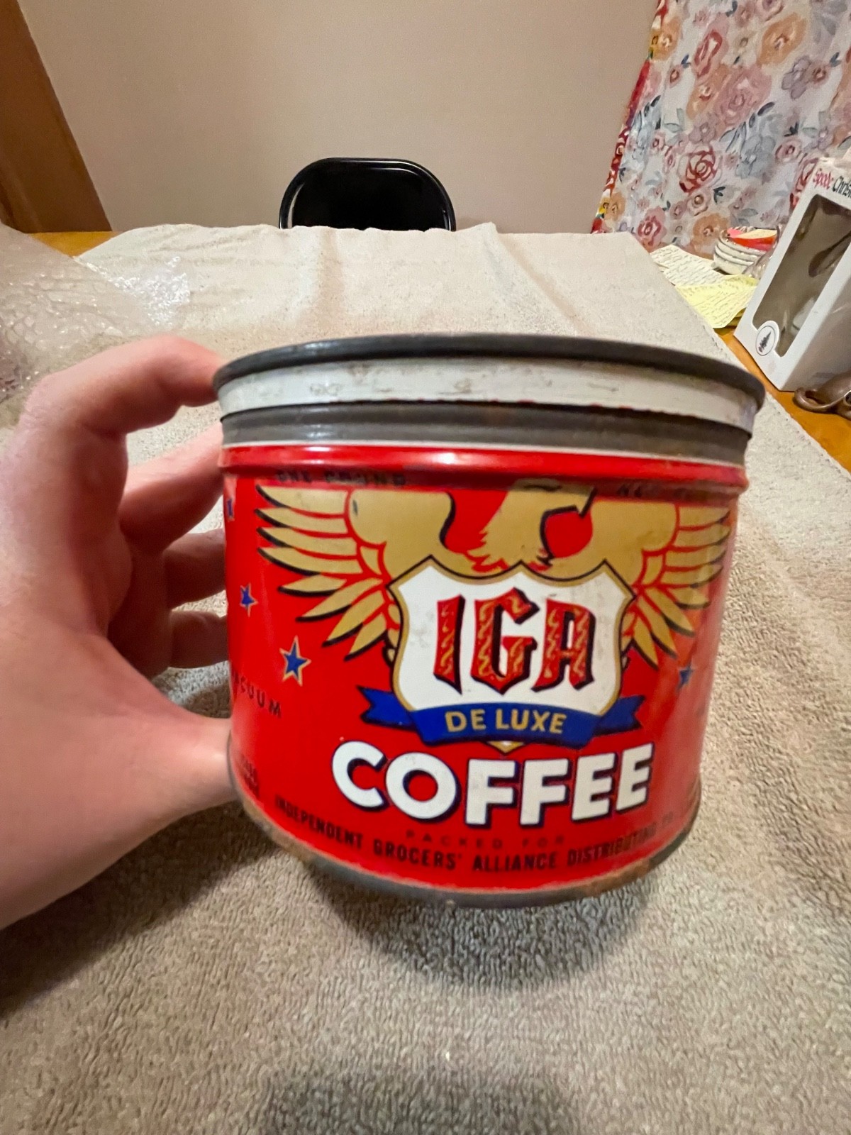 Vintage IGA with Gold Eagle Coffee Can One Pound Toronto and Chicago (Read)