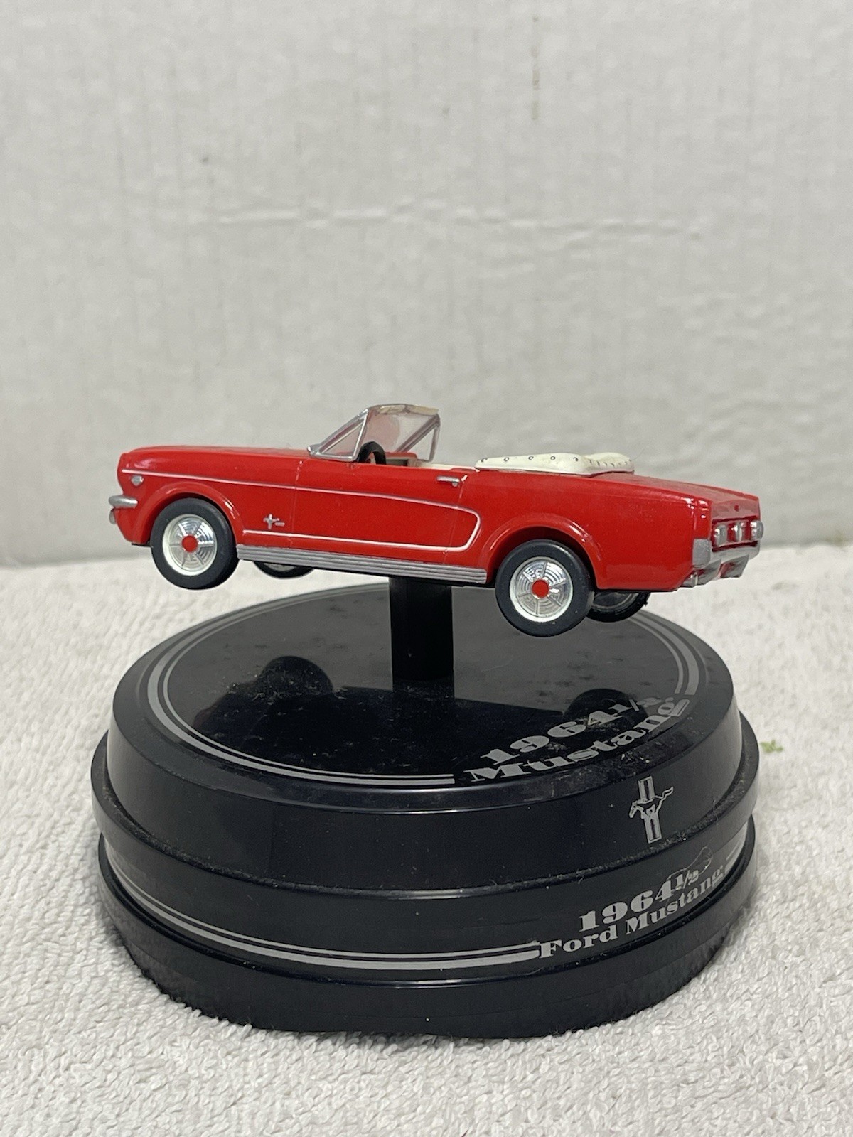 Enesco 1964 1/2 Ford Mustang Collectors Mini Musical Works