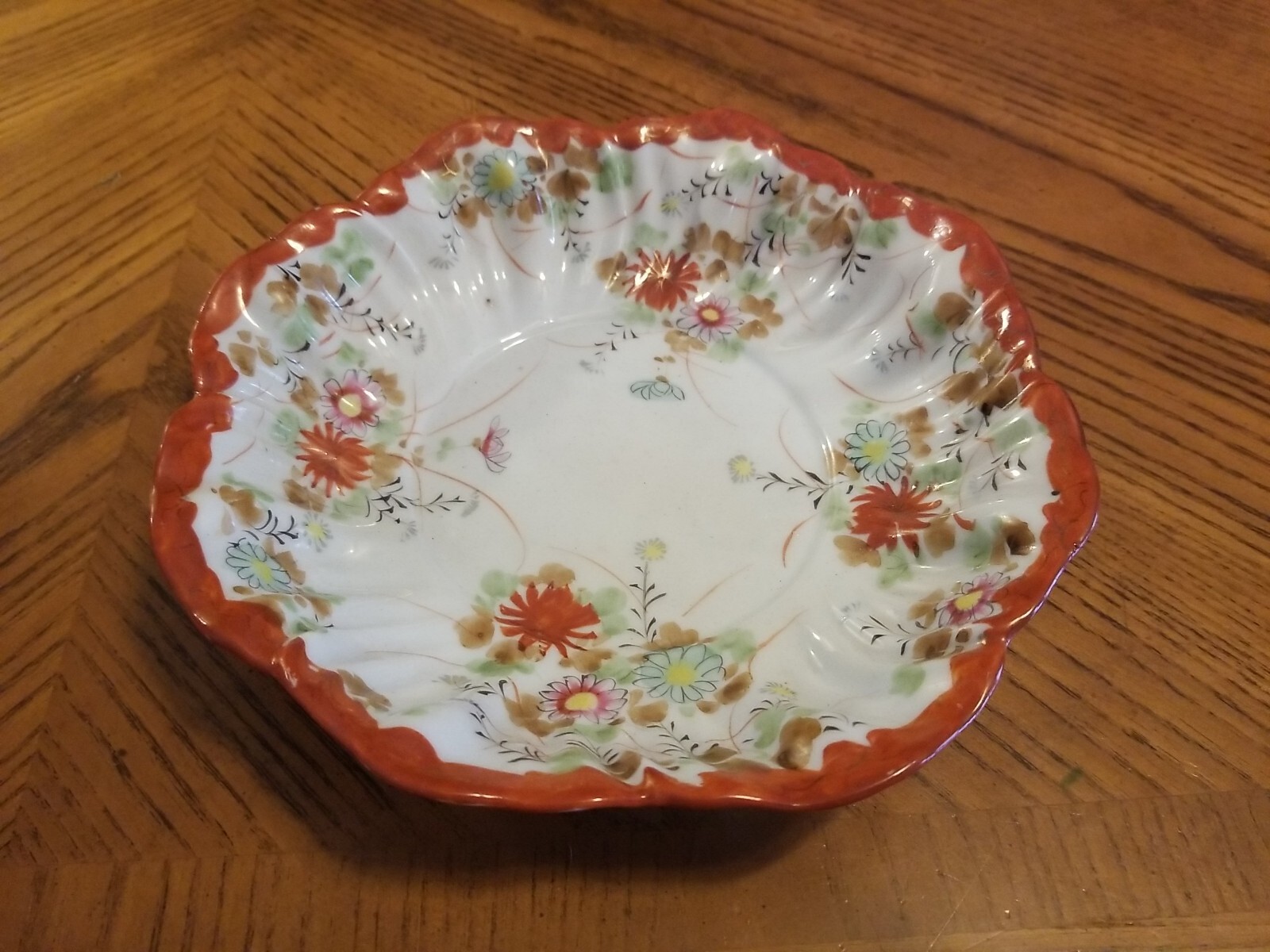 Handpainted Oriental Porcelain Decorative Bowl 8
