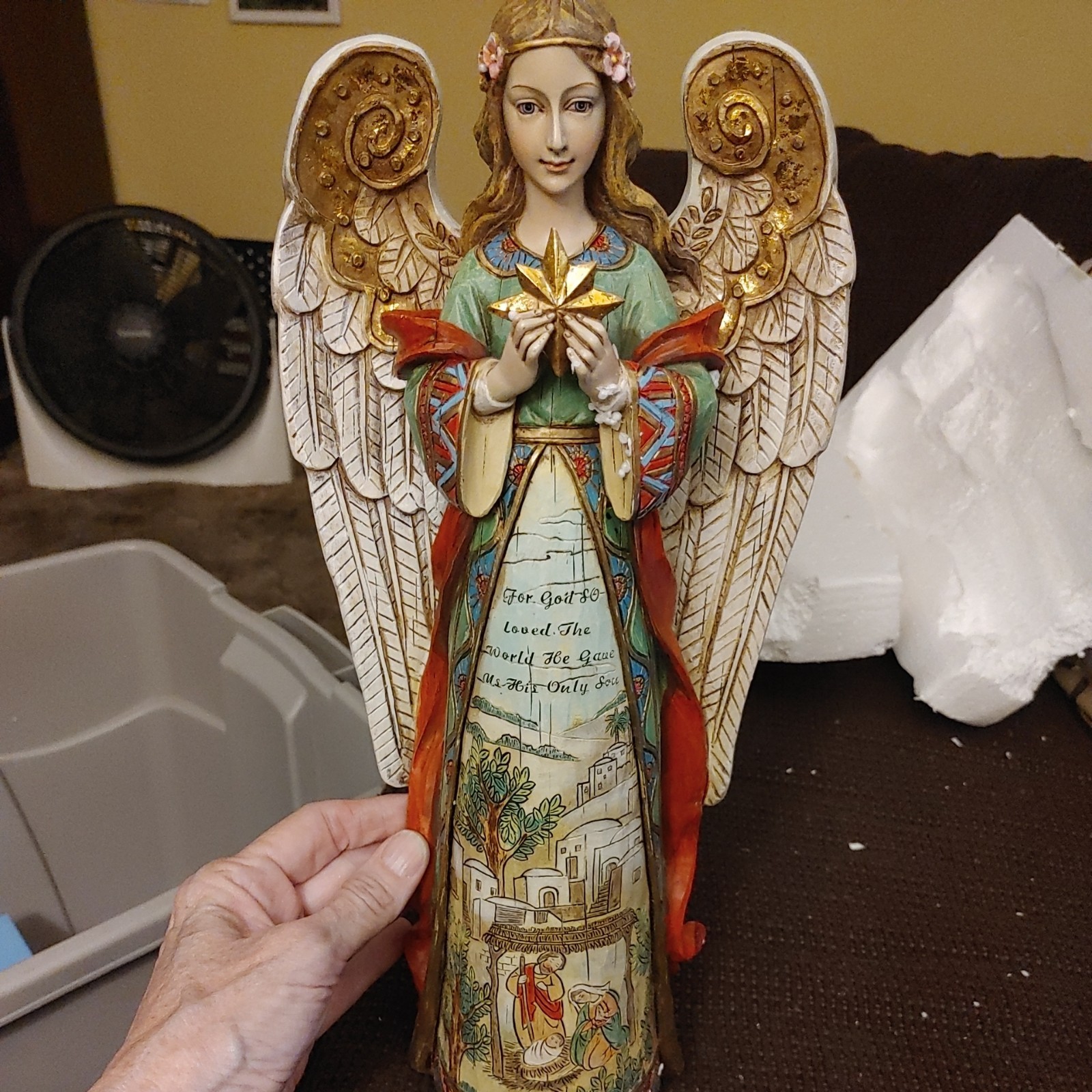 Vintage 2005 Roman, Inc Angel Statue Holding Star Resin / Wood Look 15.5 Vintage 2005 Roman, Inc Angel Statue Holding Star Resin / Wood Look 15.5
