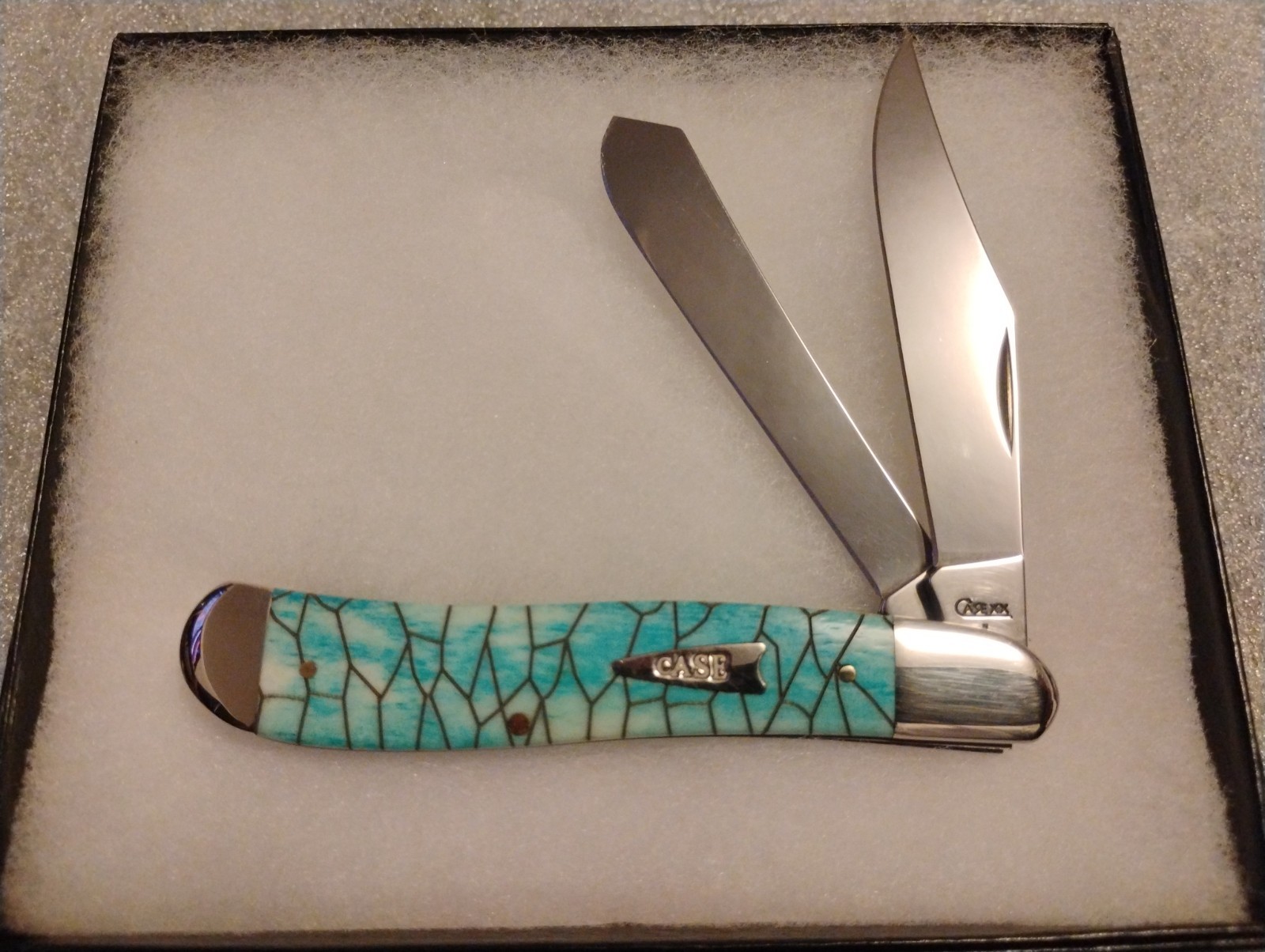 CASE XX Caribbean Blue Bone Dog Leg 2009 Trapper Pattern number 6240 SS 