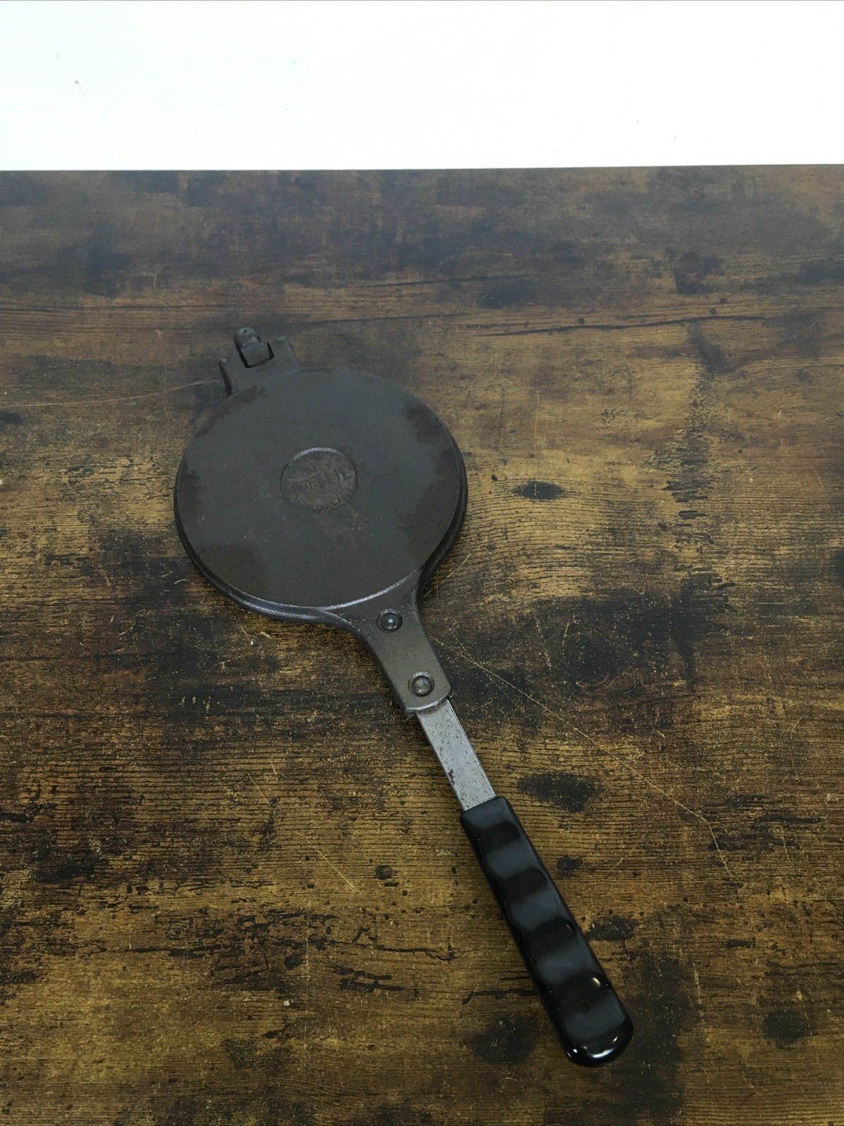 Vintage JOTUL Cast Iron Pizzelle Krumkake Crepe Press Norway No Base EUC1 Vintage JOTUL Cast Iron Pizzelle Krumkake Crepe Press Norway No Base EUC1