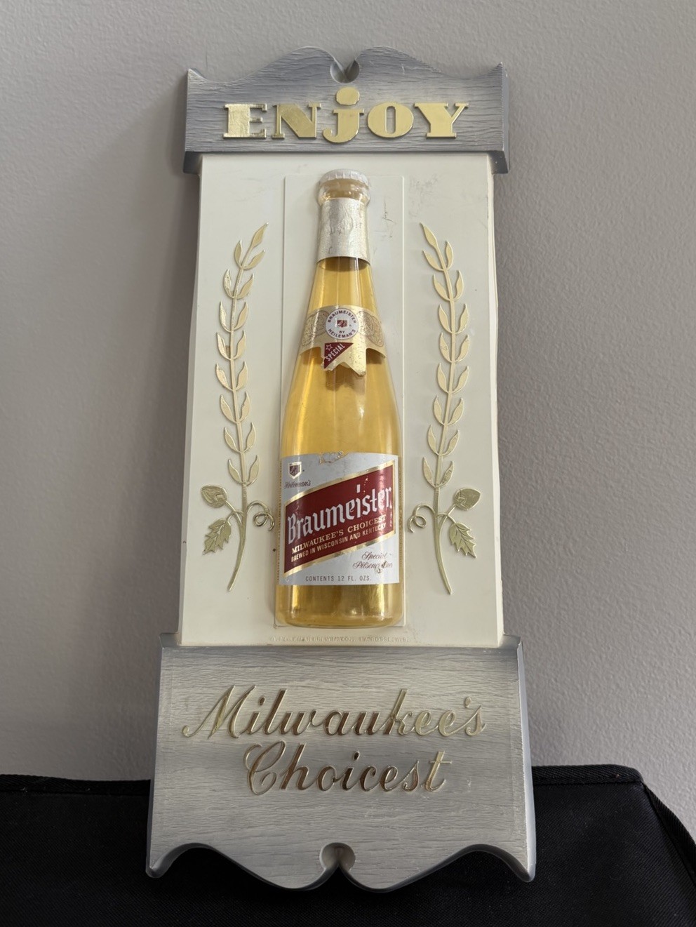 Vintage Braumeister Beer 3D Molded Plastic Sign Milwaukee’s Choicest Breweriana