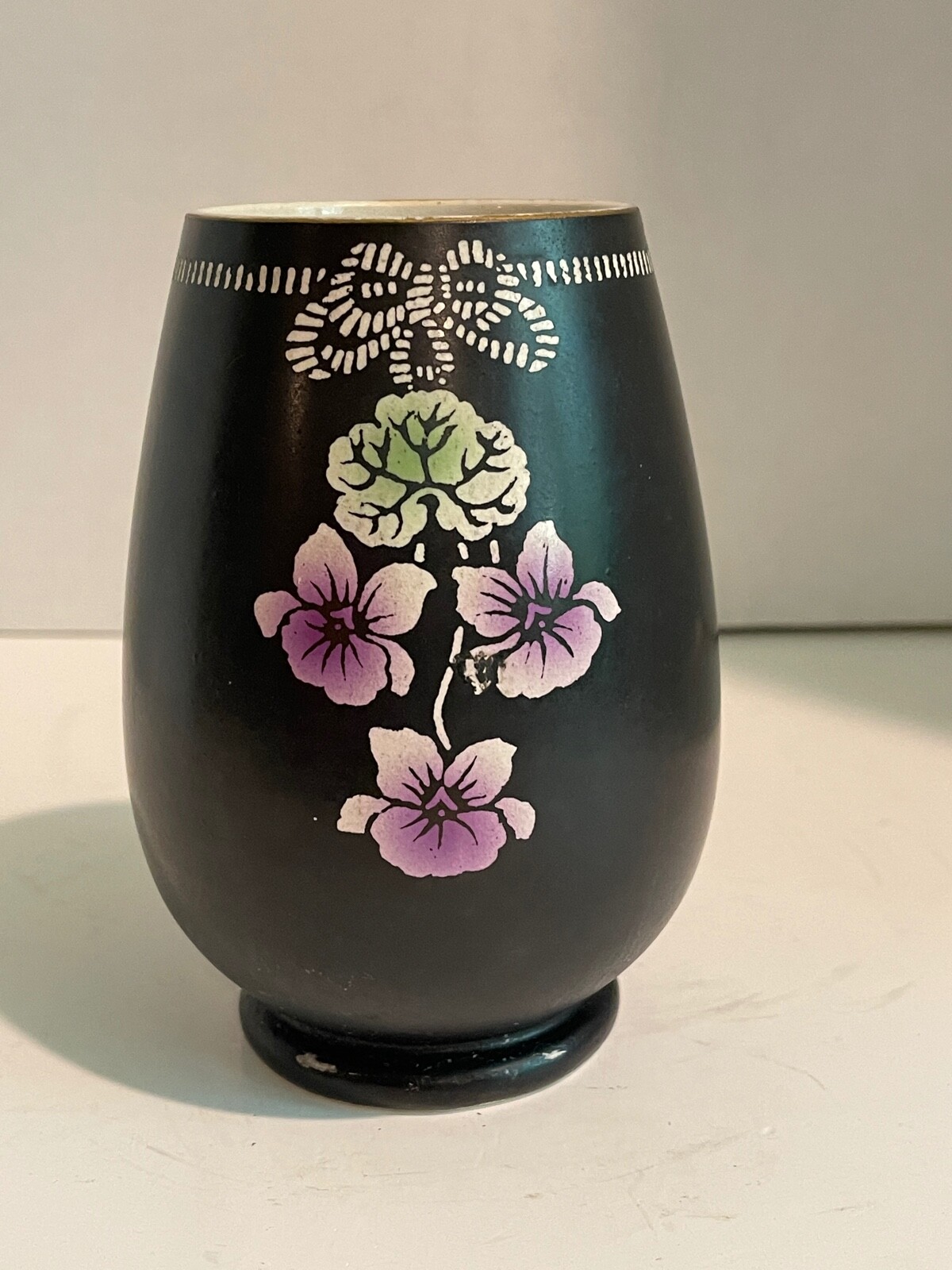 Antique Shelly England \