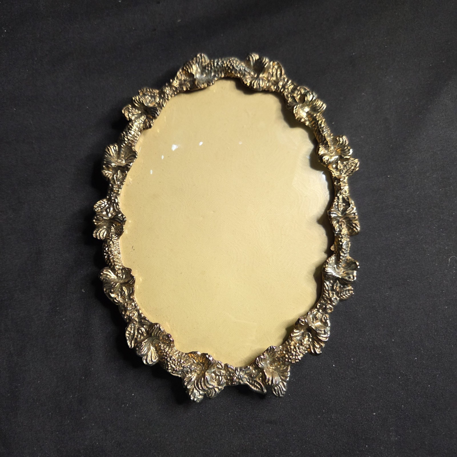 Vintage Victorian Style Brass Oval Picture Frame W/Floral Motif