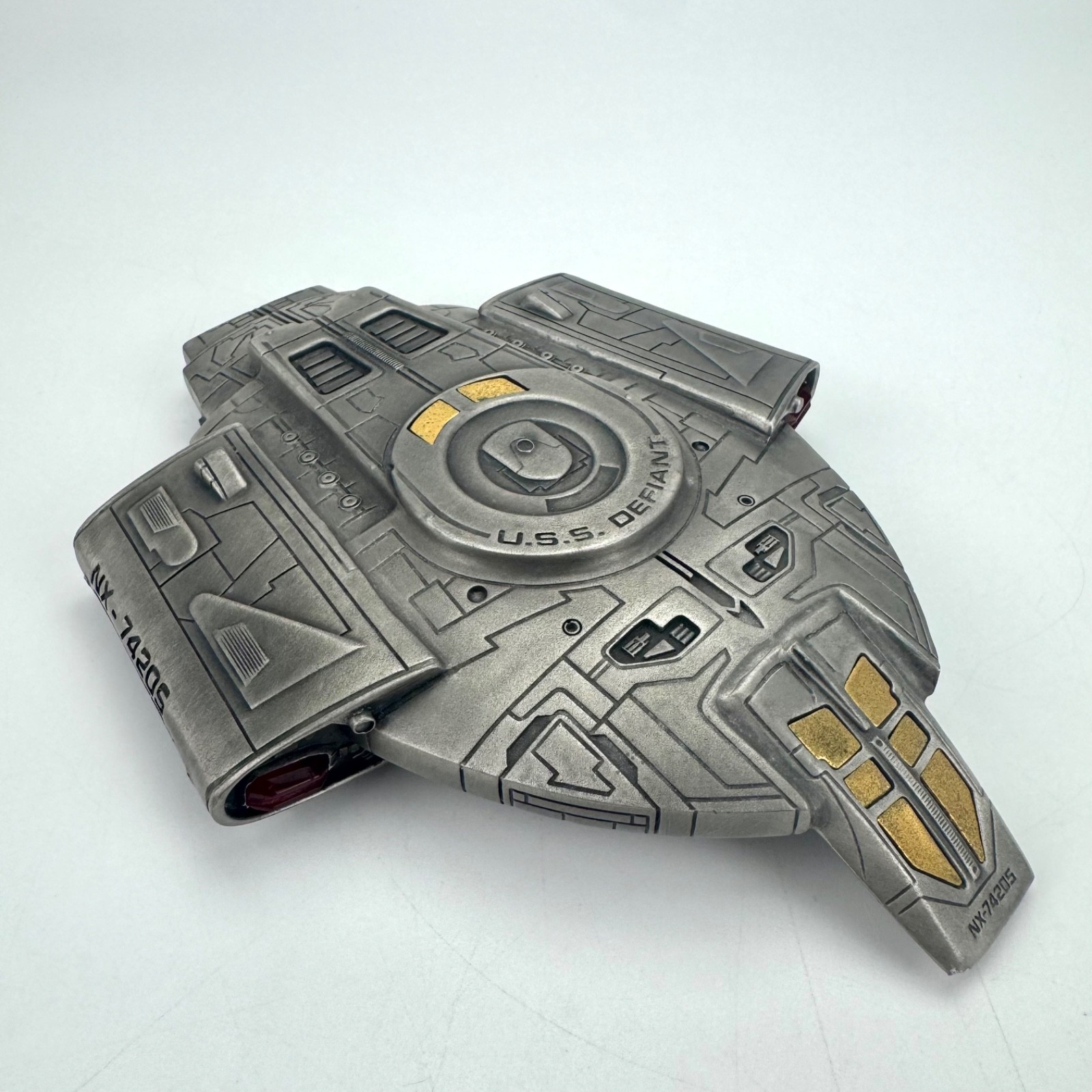 Franklin Mint Star Trek DS9 USS Defiant NX-74205 Pewter Ship 24K Gold 1997 Good
