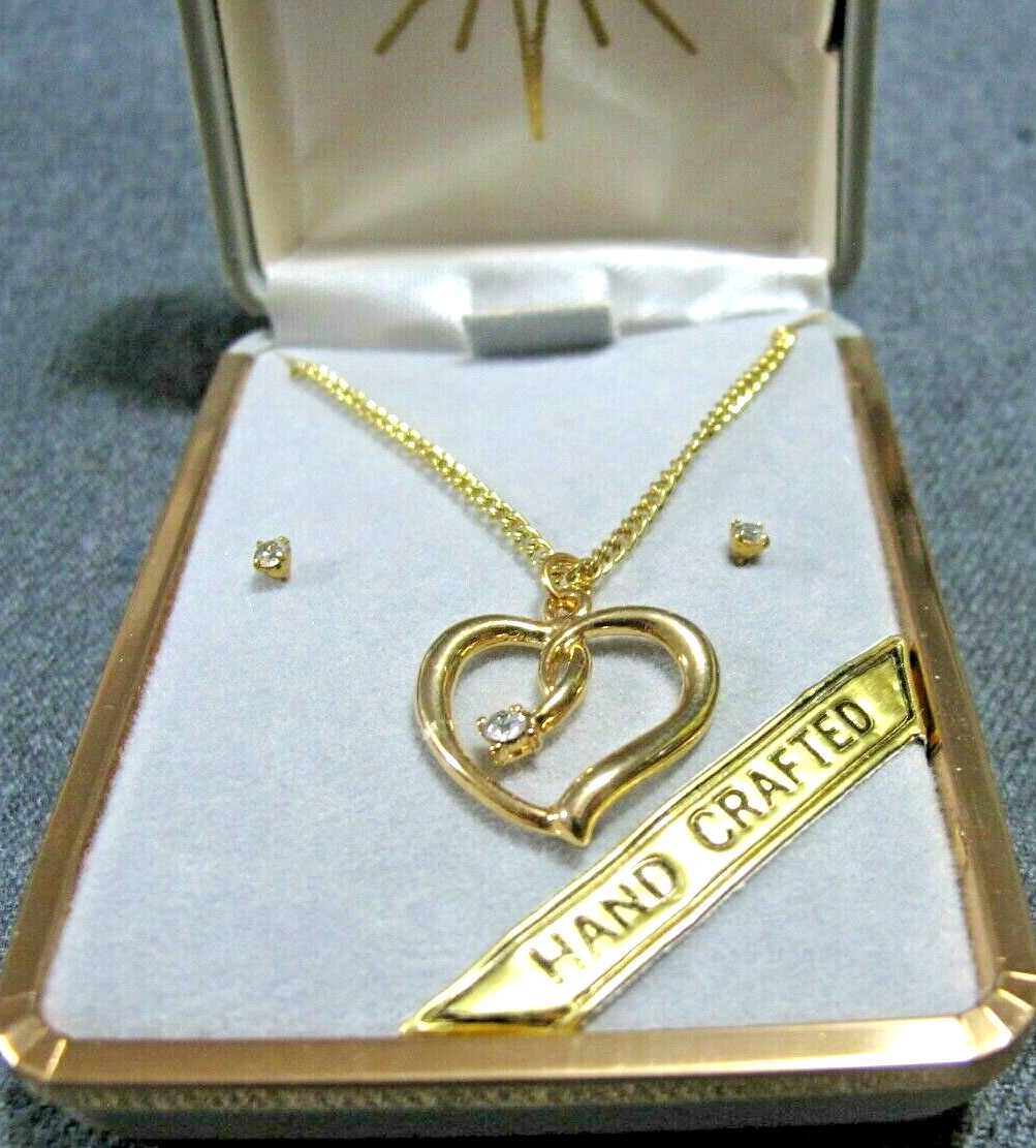Vintage hand crafted label rhinestone goldtone metal heart necklace + earrings 