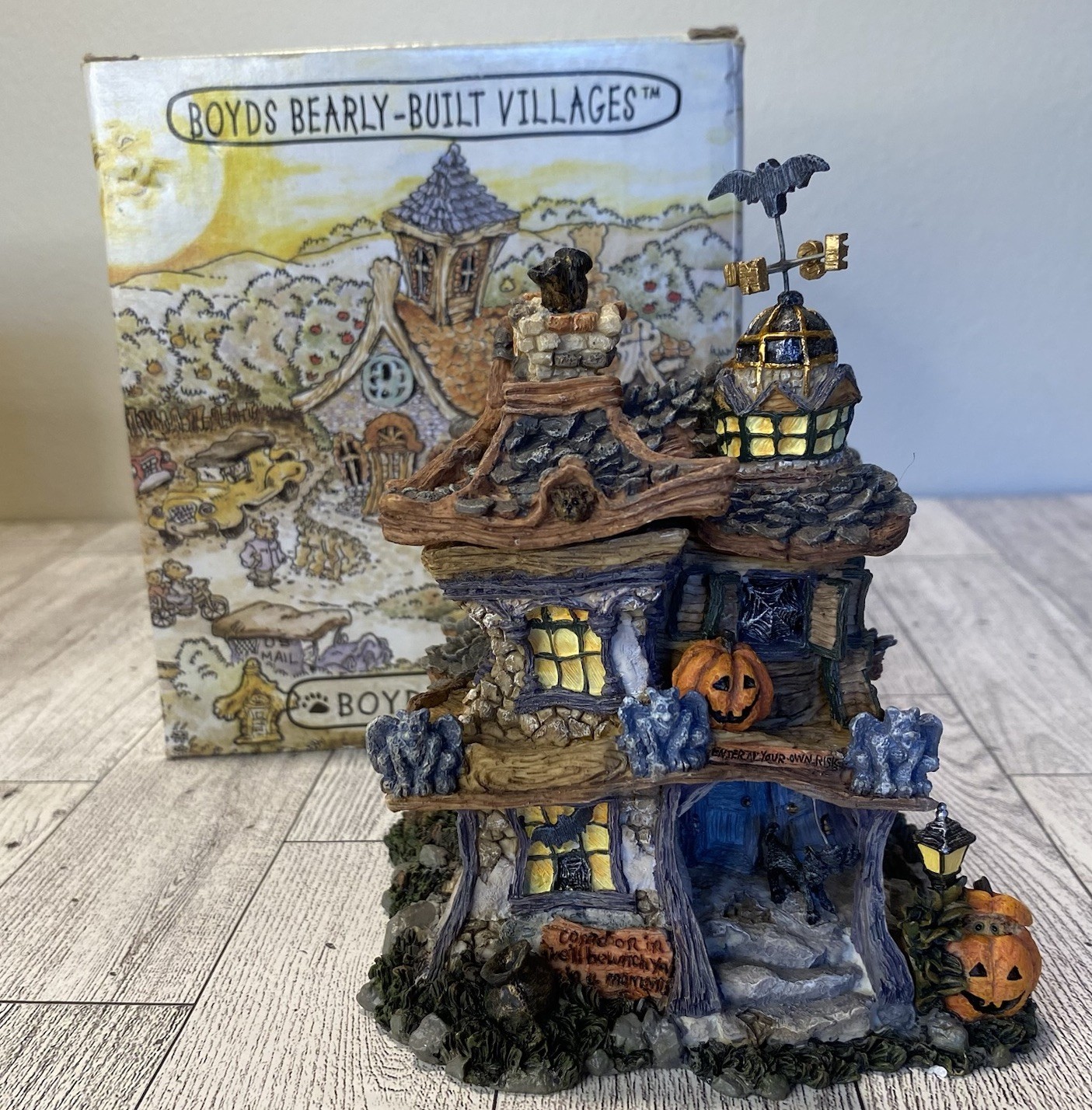 Punky Boobear\'s Haunted Halloween House Boyds Bearly Built Village OG Box 19012
