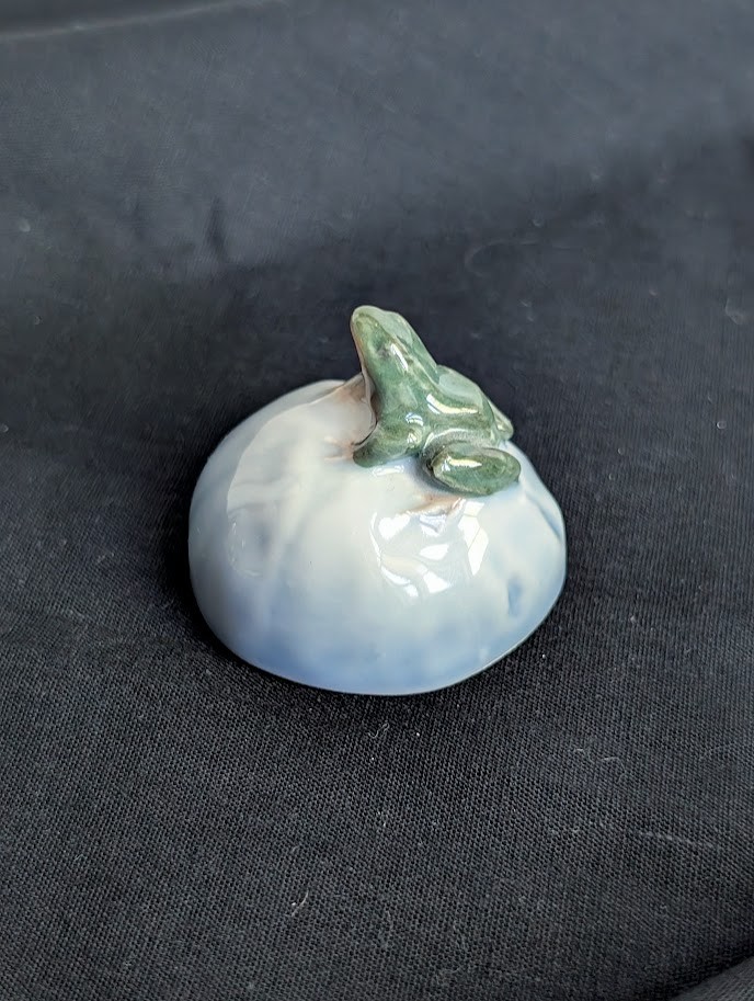 Vintage Highly collectible Royal Copenhagen Miniature Frog on Stone 507