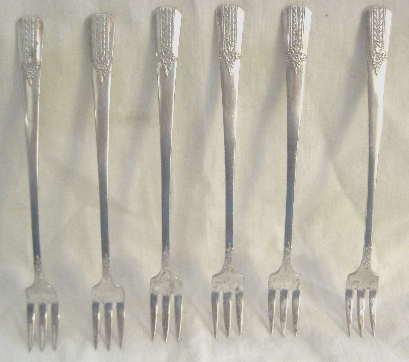 Vintage Meridian Seafood Forks Set of 6 Silverplate 3 Prong Floral Pattern